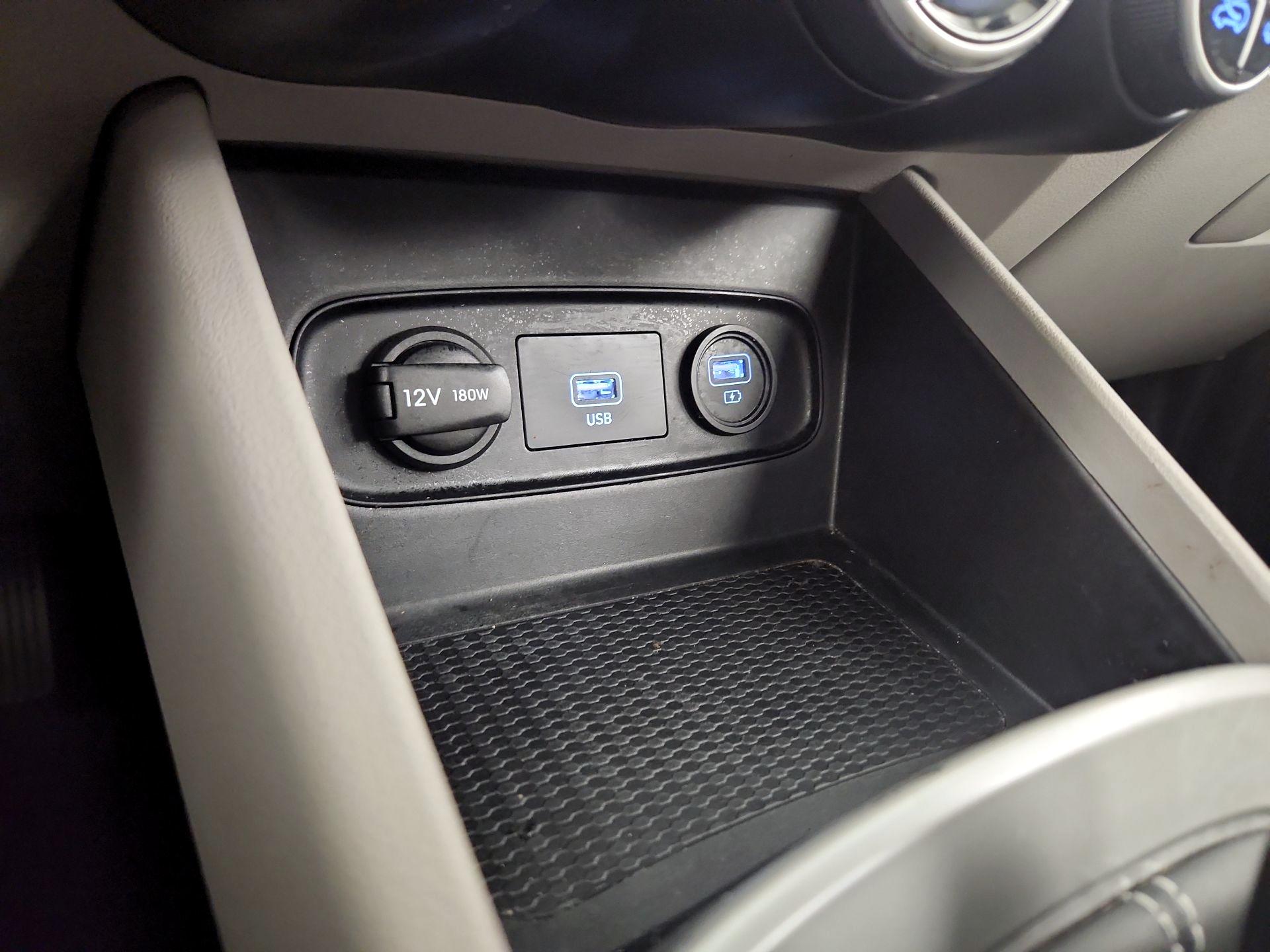 Thumbnail: 2020 Hyundai Venue - 16