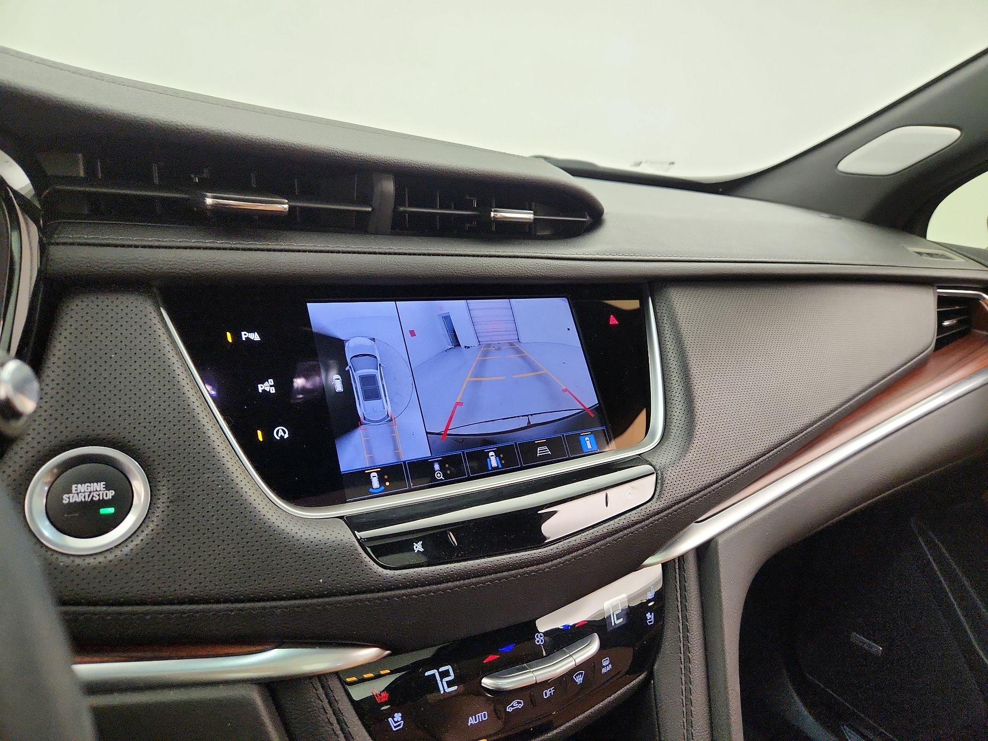 Thumbnail: 2024 Cadillac XT5 - 15