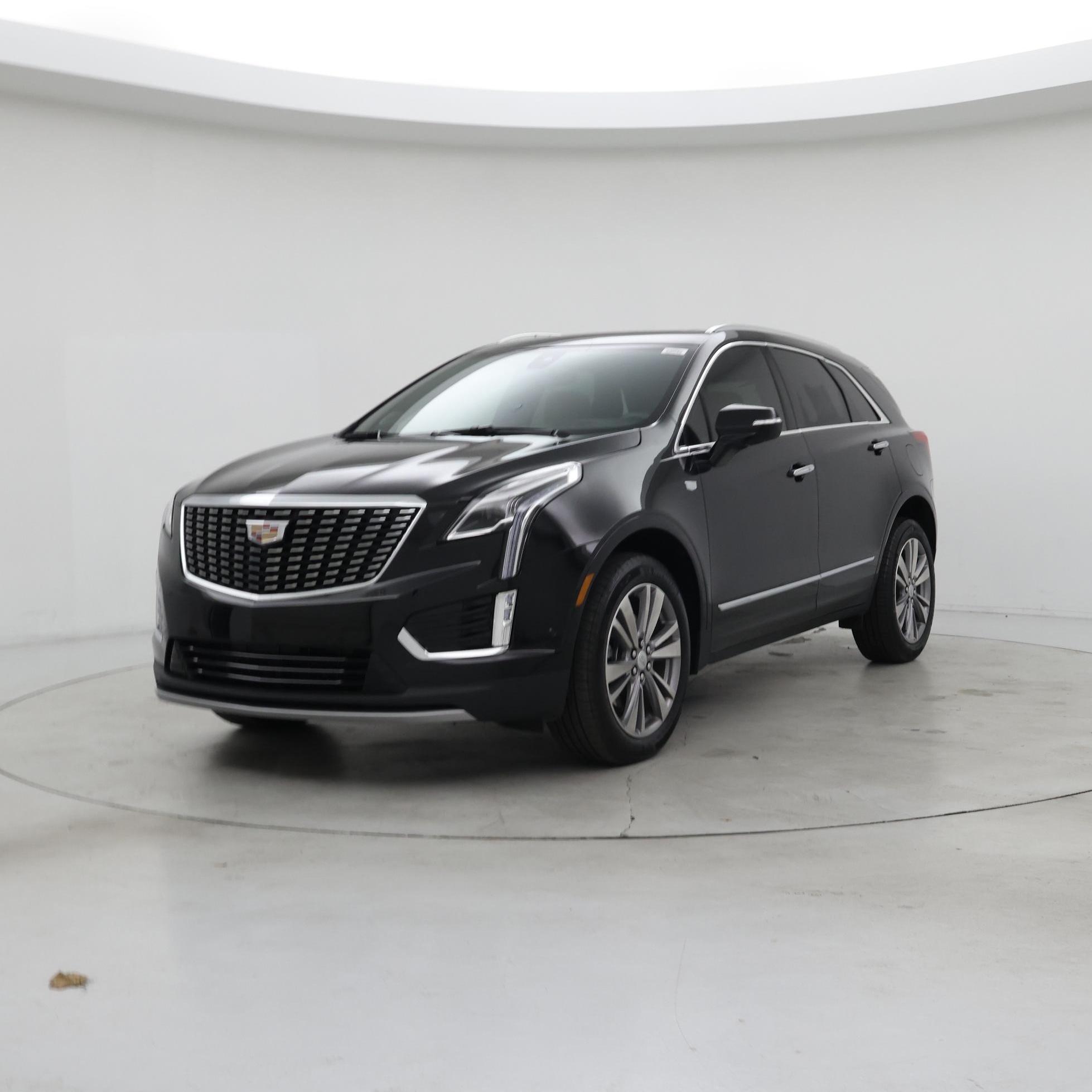 Thumbnail: 2024 Cadillac XT5 - 4