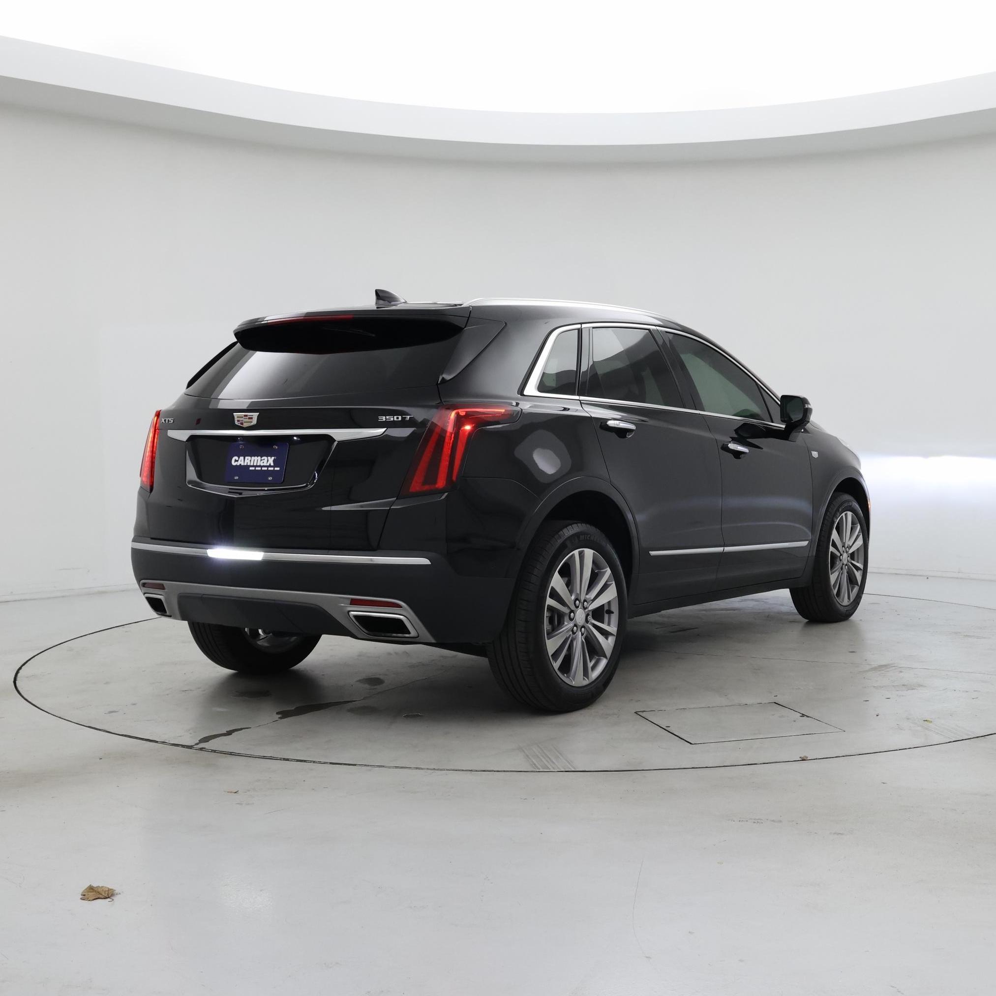 Thumbnail: 2024 Cadillac XT5 - 8