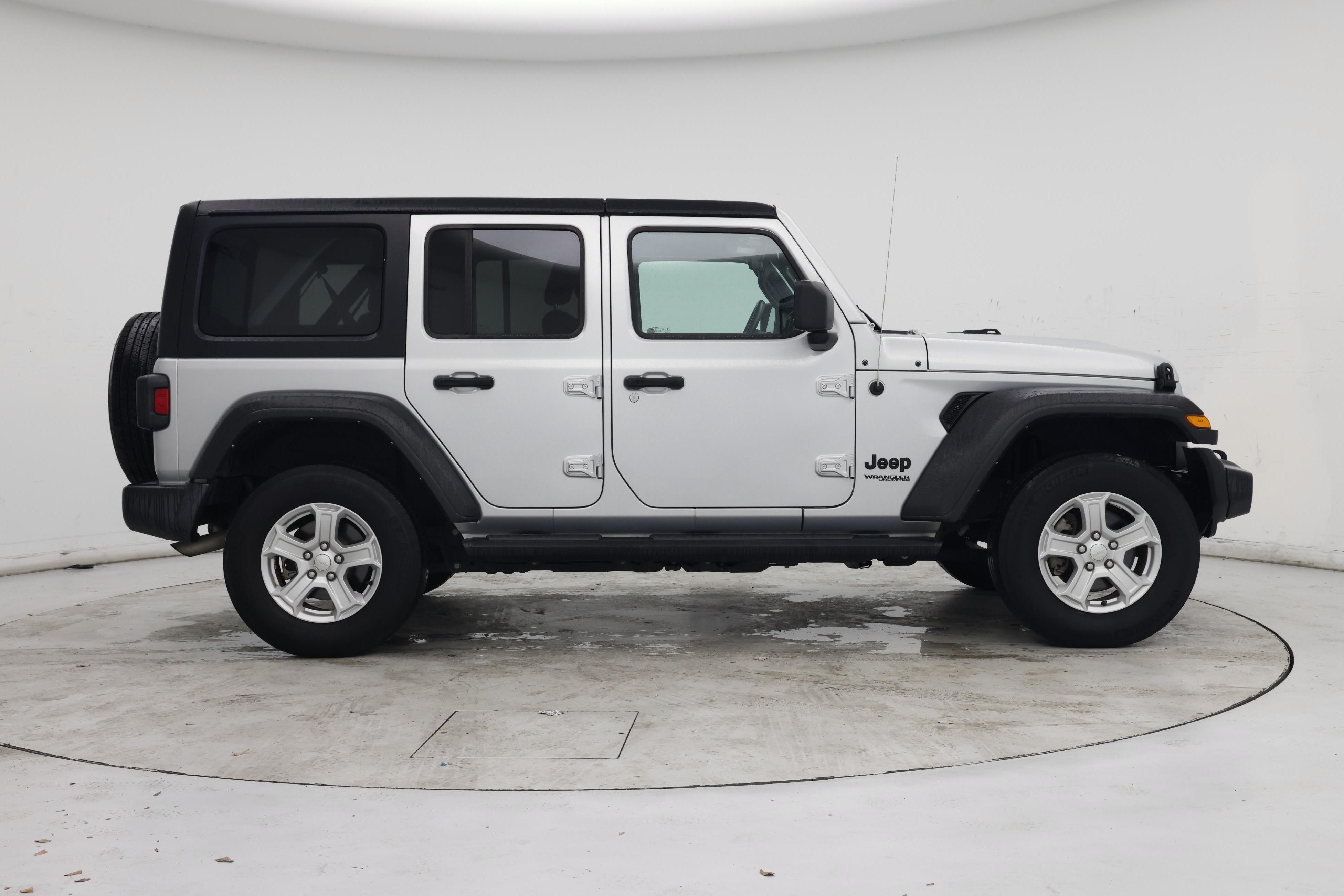 Thumbnail: 2022 Jeep Wrangler - 7