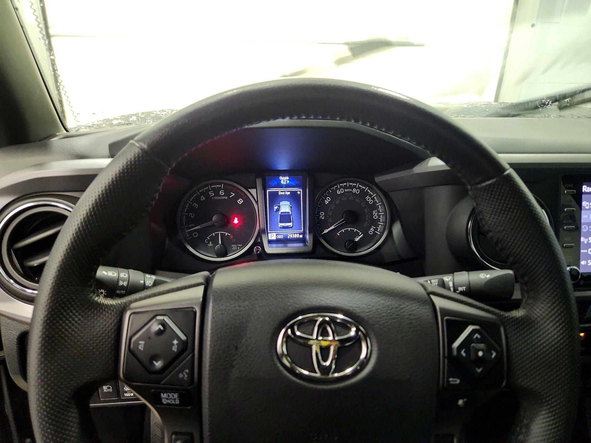 Thumbnail: 2022 Toyota Tacoma - 10