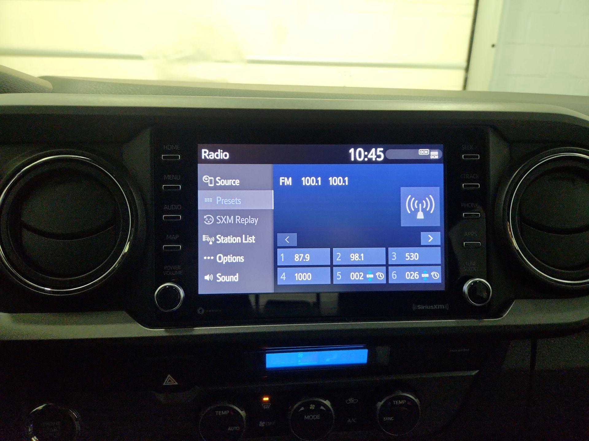 Thumbnail: 2022 Toyota Tacoma - 15