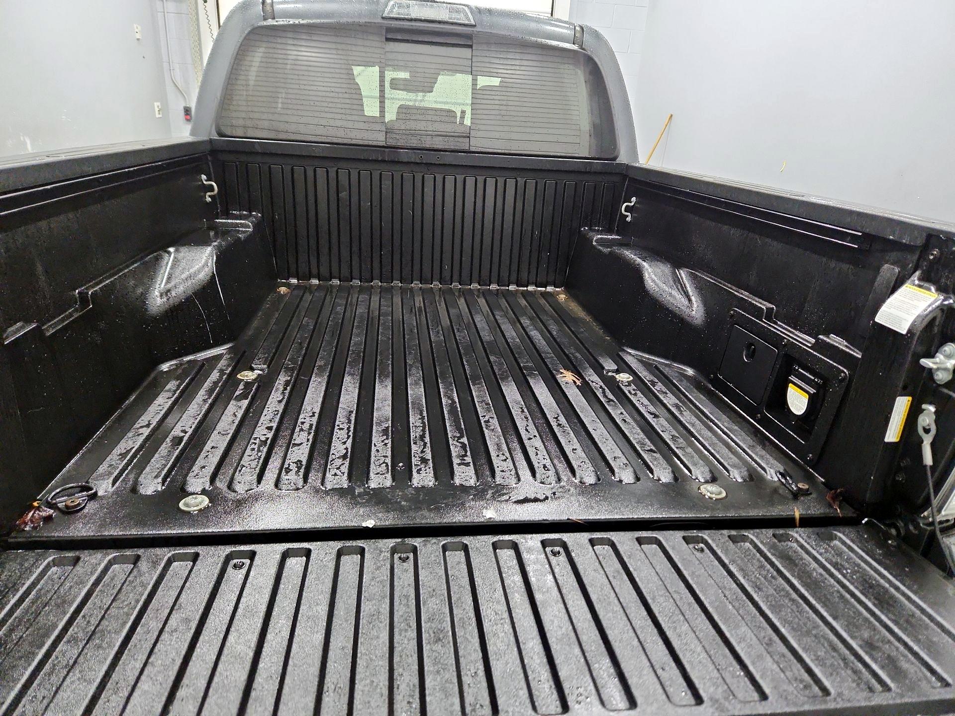 Thumbnail: 2022 Toyota Tacoma - 20