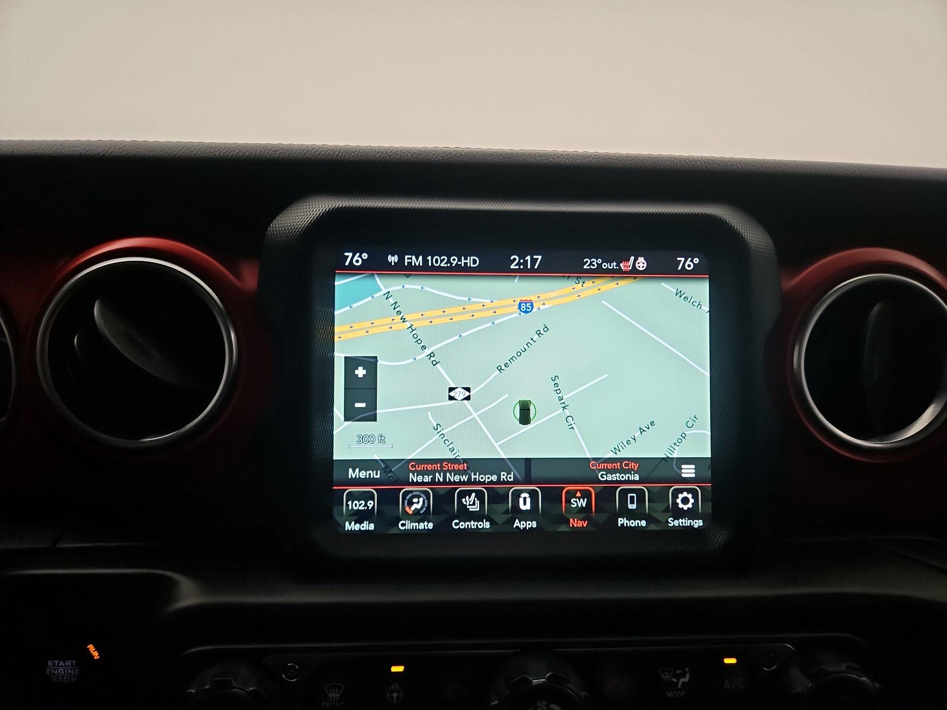 Thumbnail: 2022 Jeep Wrangler - 14