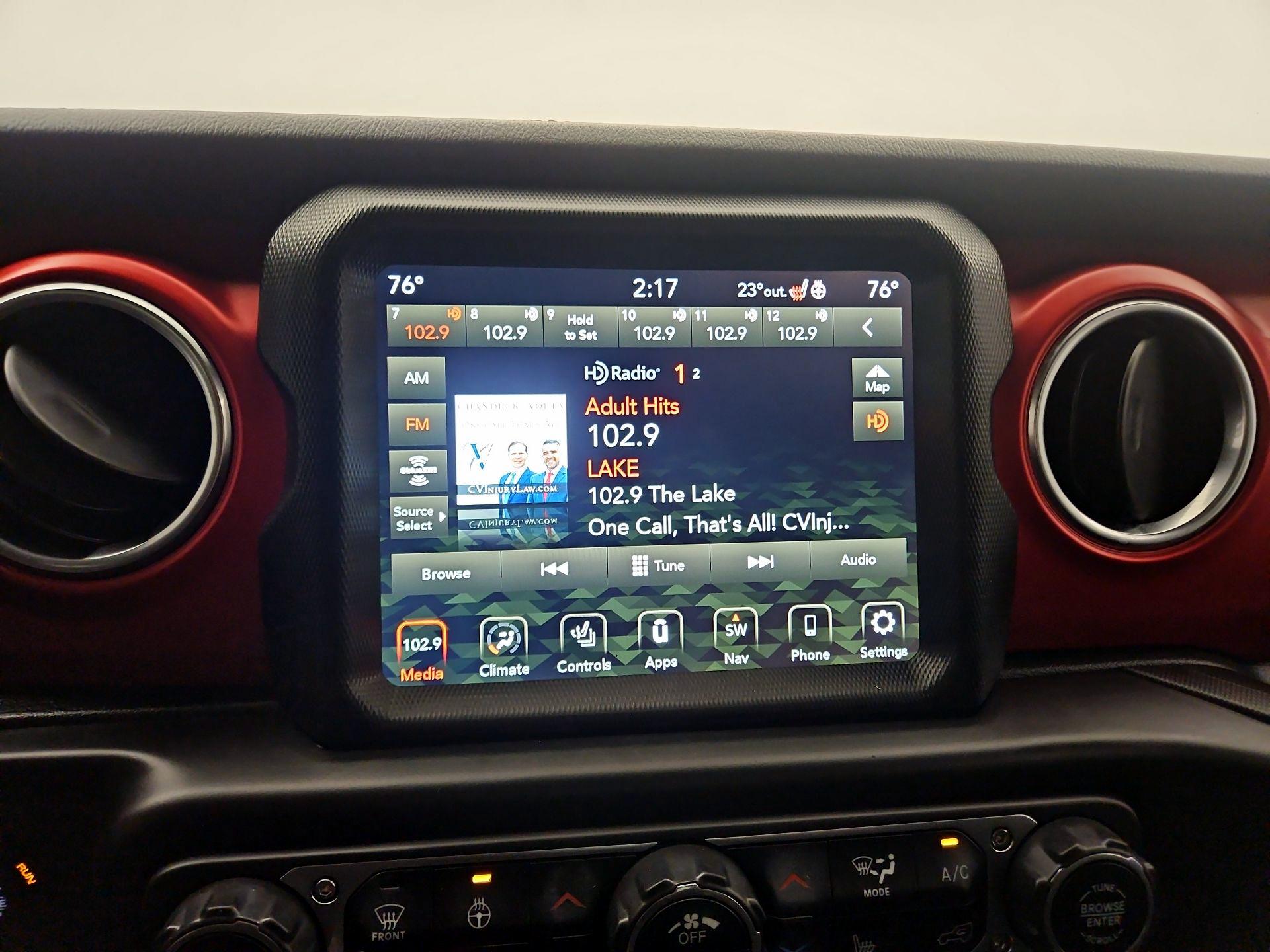 Thumbnail: 2022 Jeep Wrangler - 16