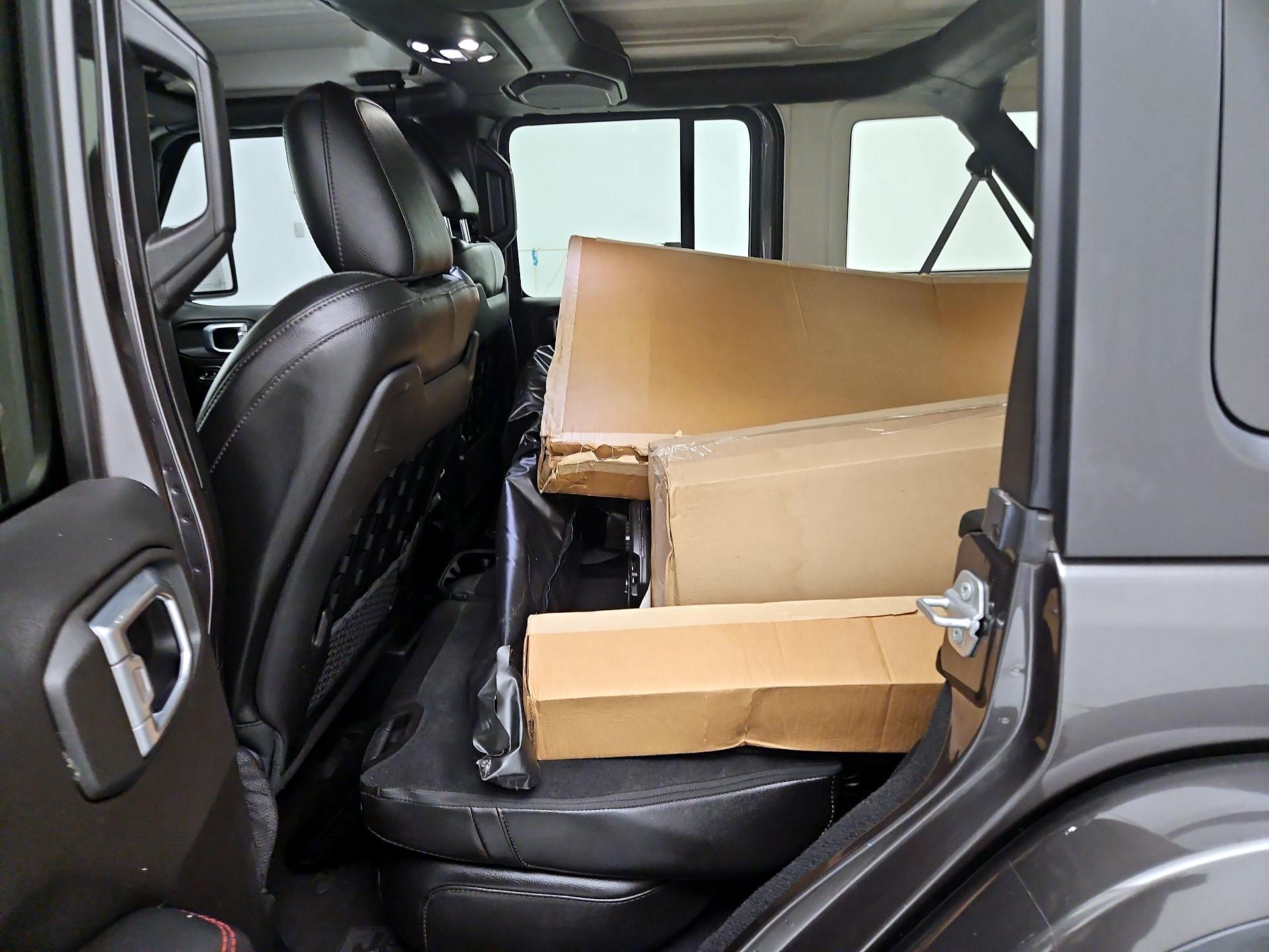 Thumbnail: 2022 Jeep Wrangler - 20