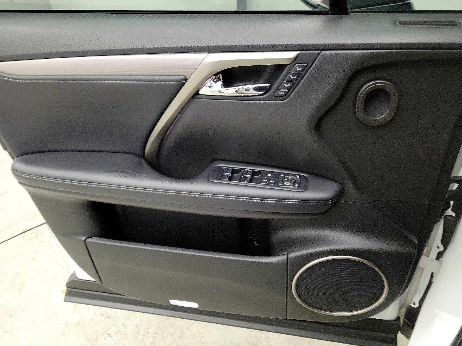 Thumbnail: 2016 Lexus RX - 12