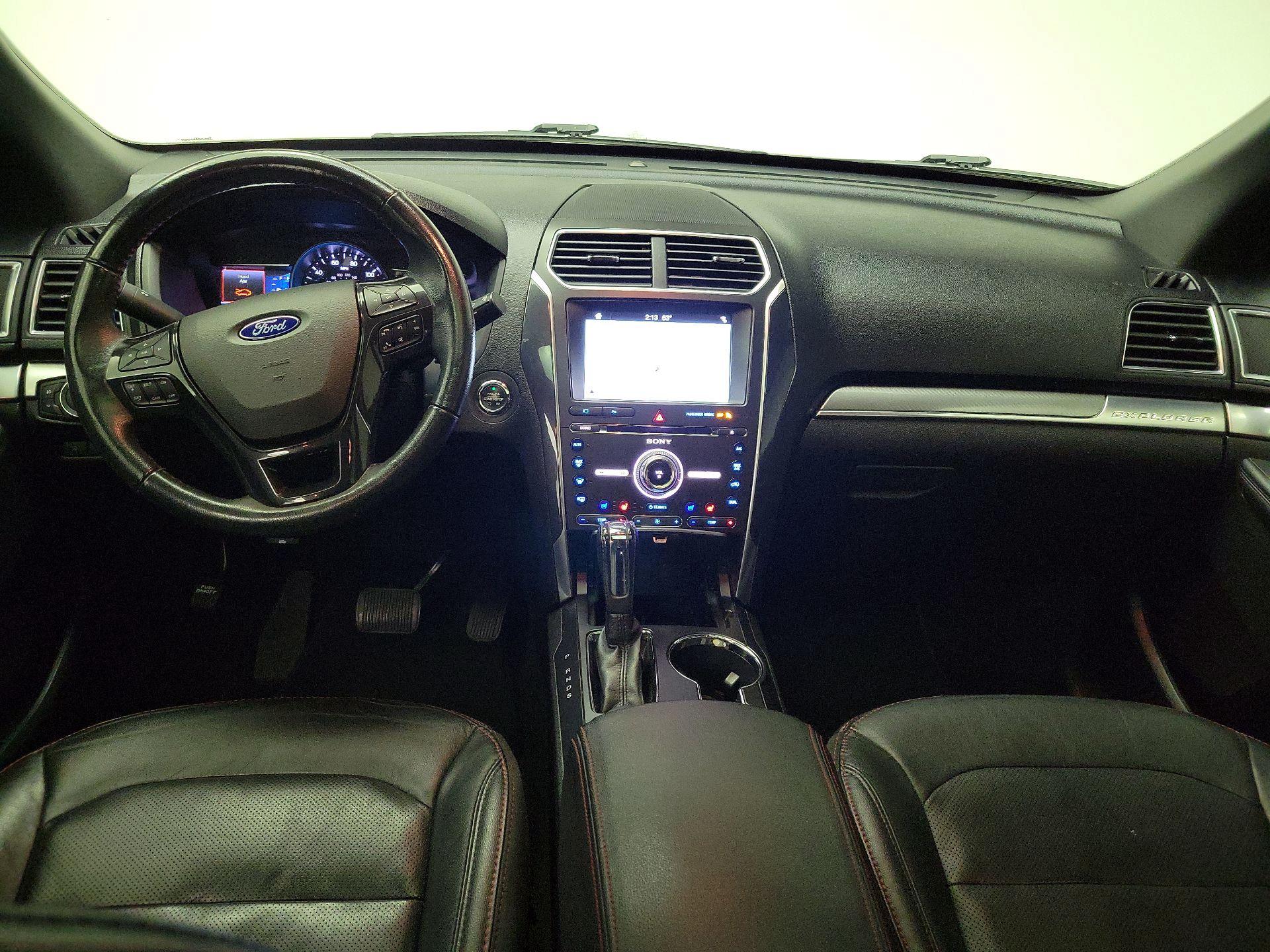 Thumbnail: 2017 Ford Explorer - 9