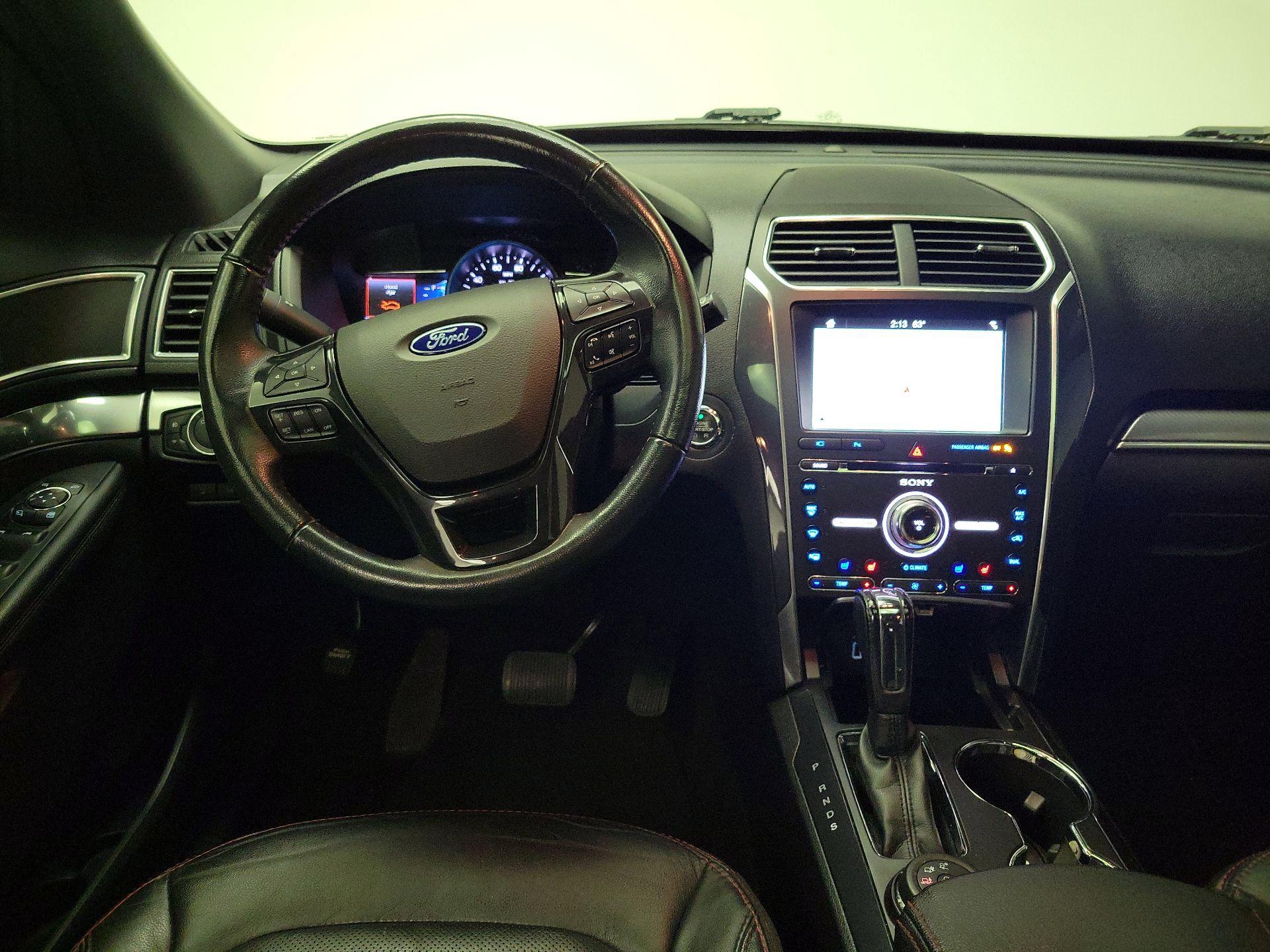 Thumbnail: 2017 Ford Explorer - 10