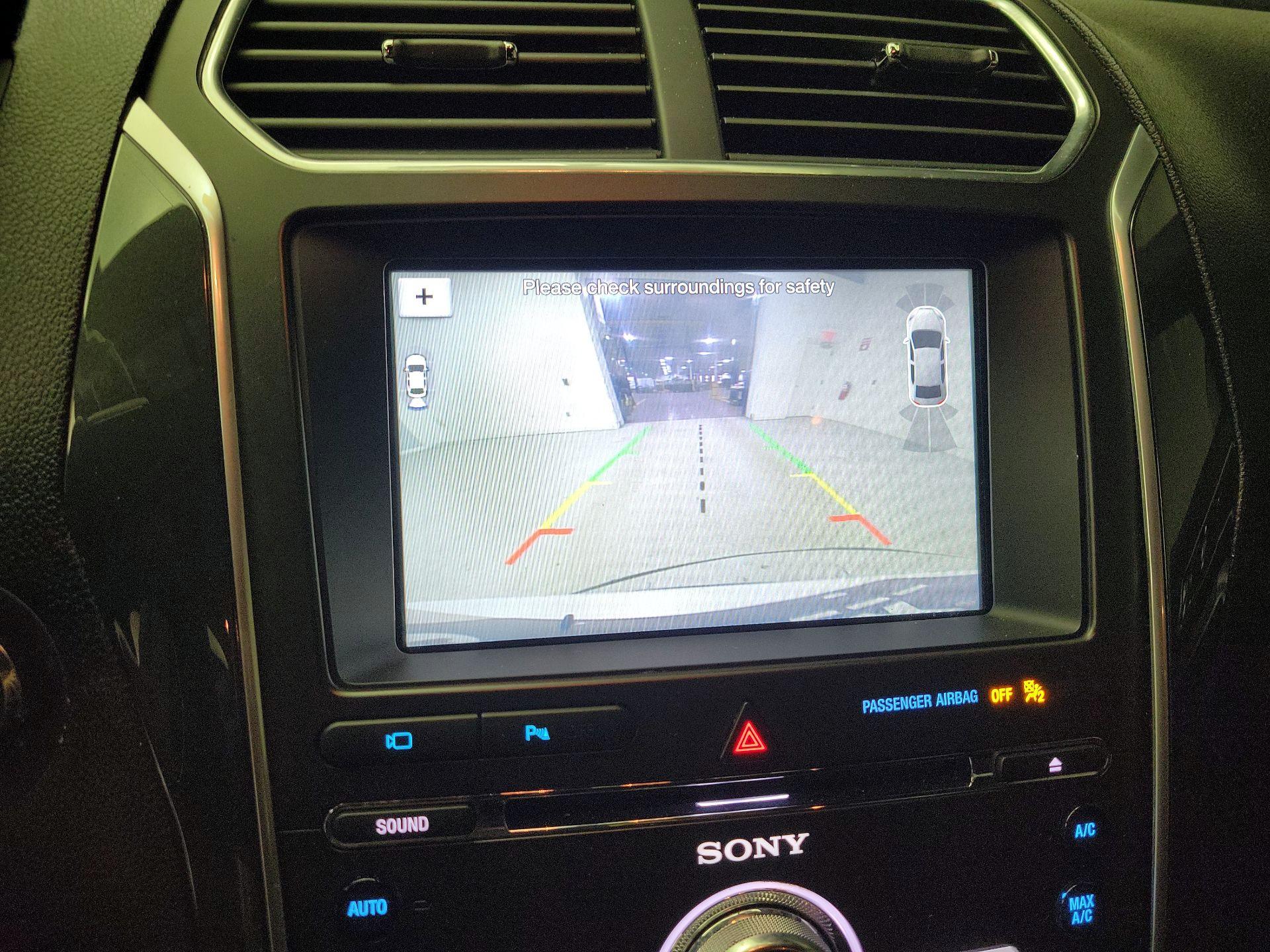 Thumbnail: 2017 Ford Explorer - 15