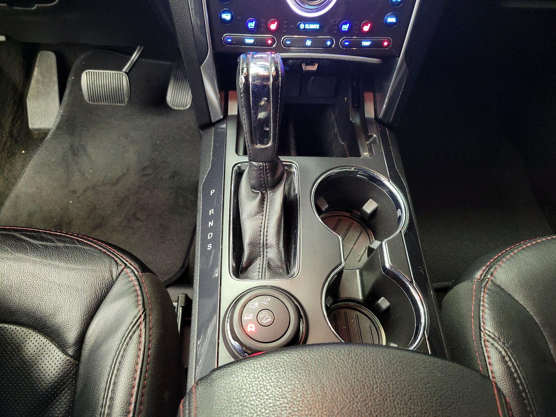 Thumbnail: 2017 Ford Explorer - 18