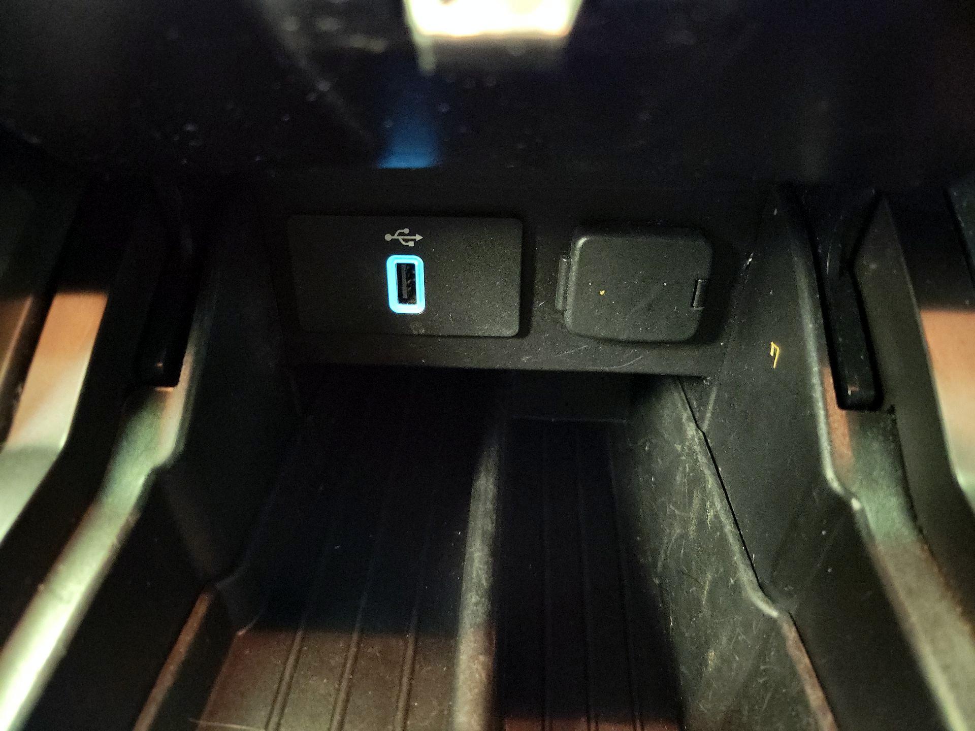 Thumbnail: 2017 Ford Explorer - 19