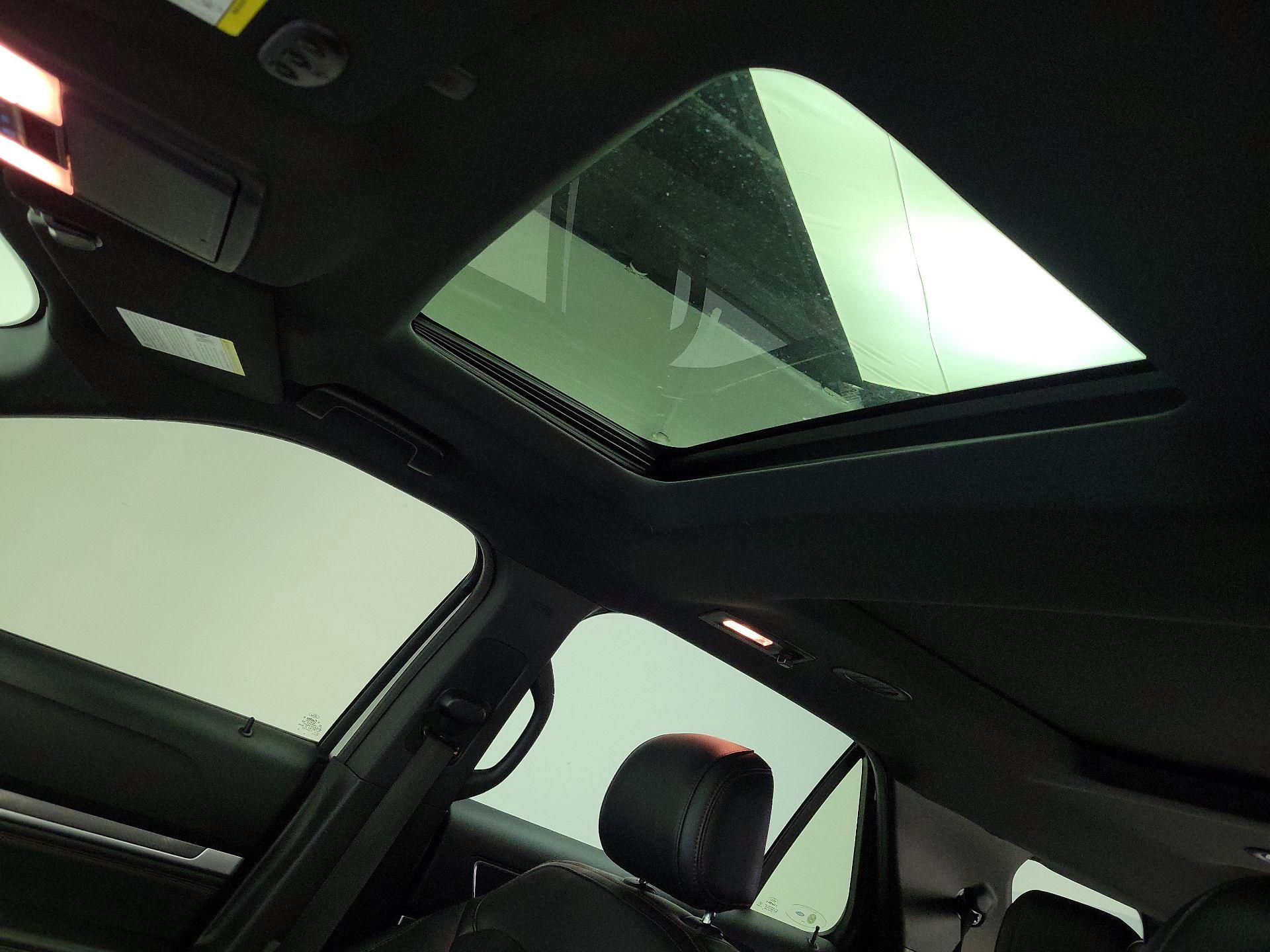 Thumbnail: 2017 Ford Explorer - 20