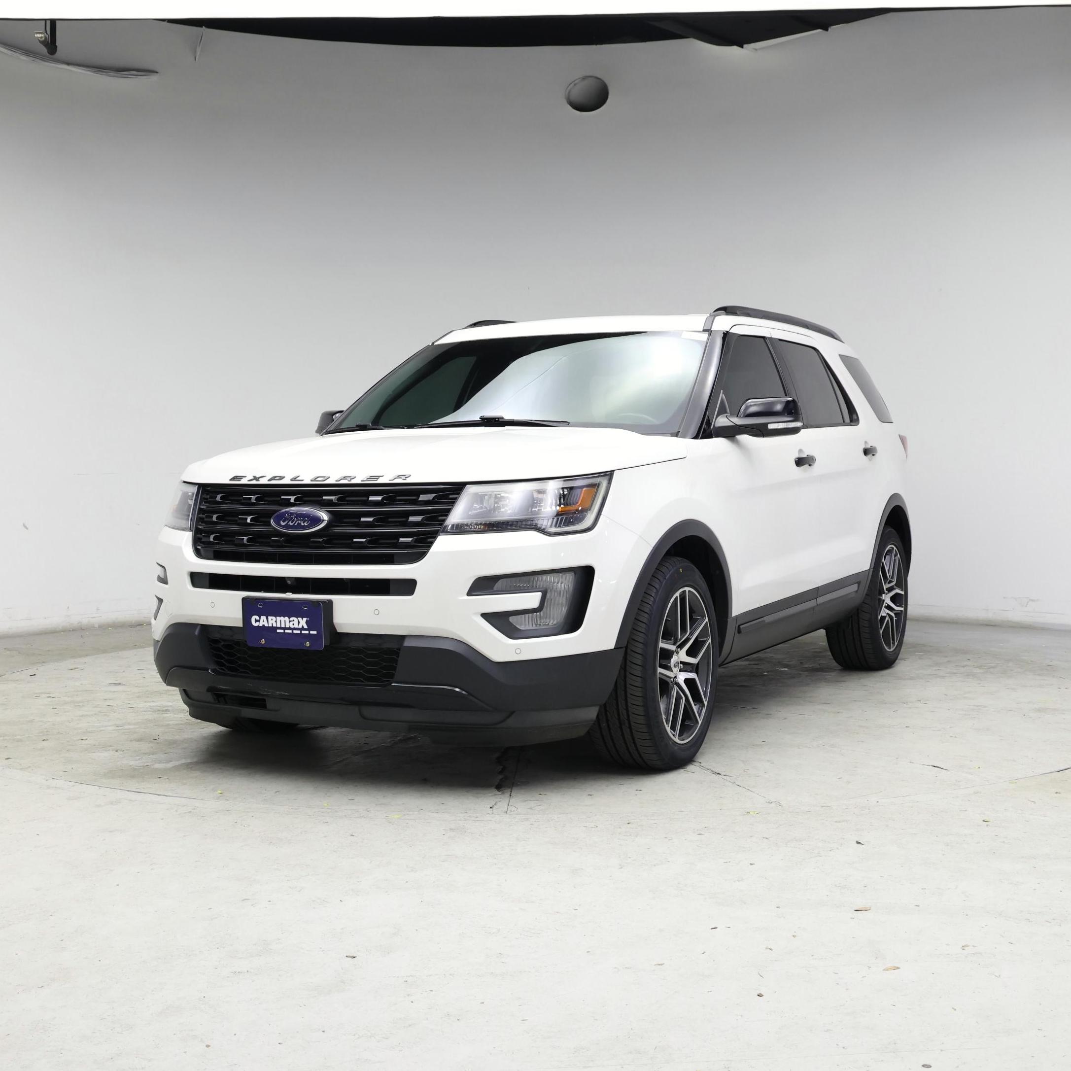 Thumbnail: 2017 Ford Explorer - 4