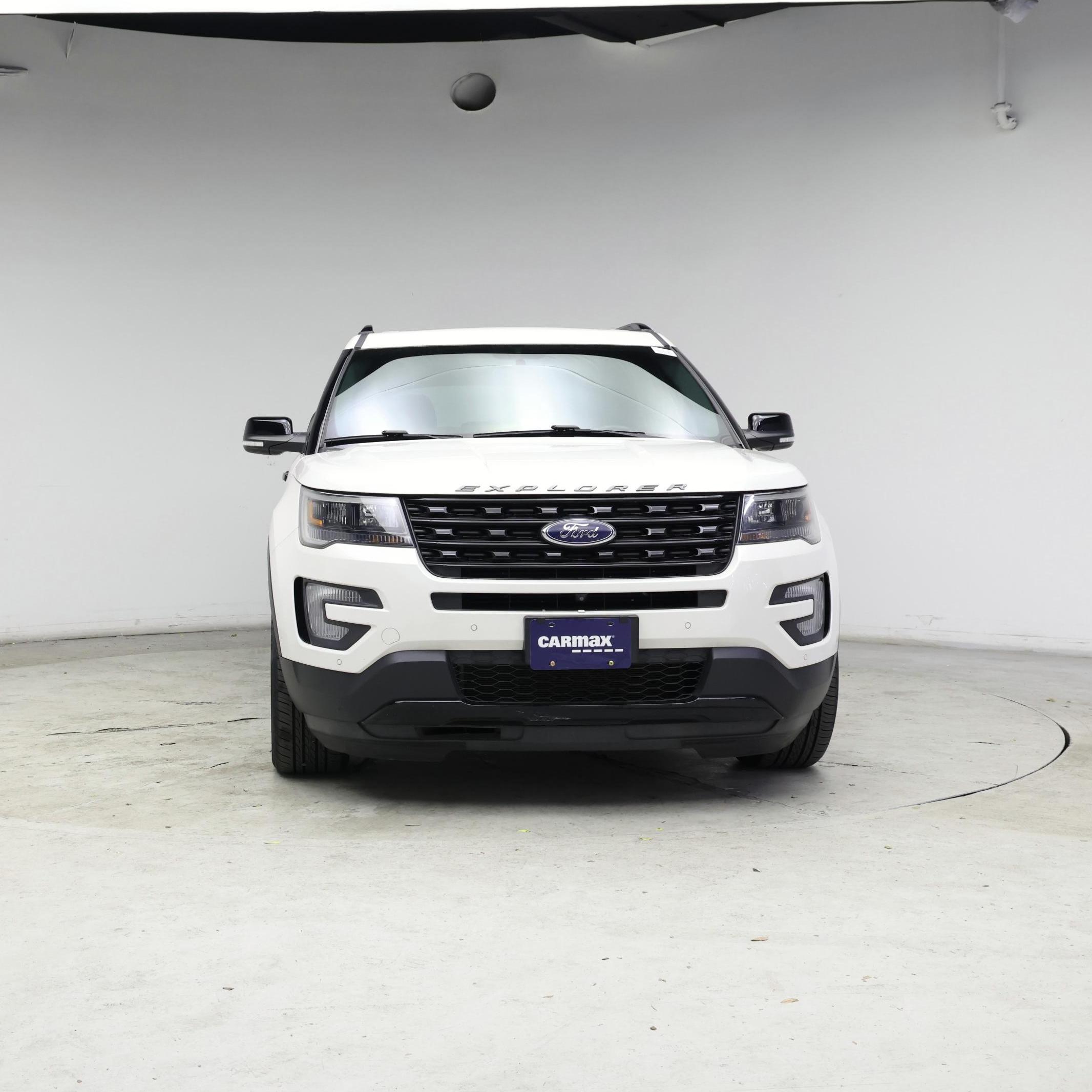 Thumbnail: 2017 Ford Explorer - 5