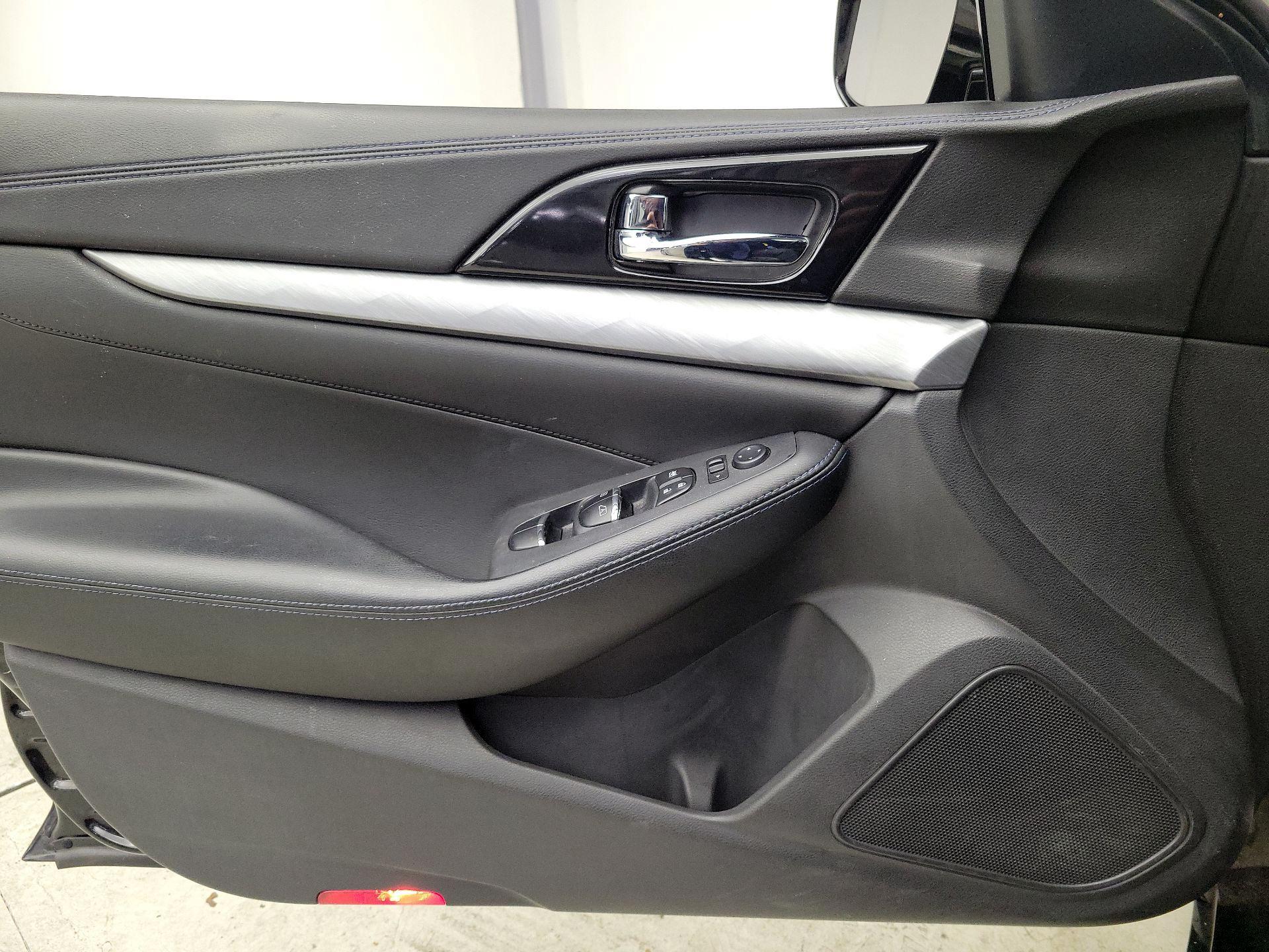 Thumbnail: 2017 Nissan Maxima - 12