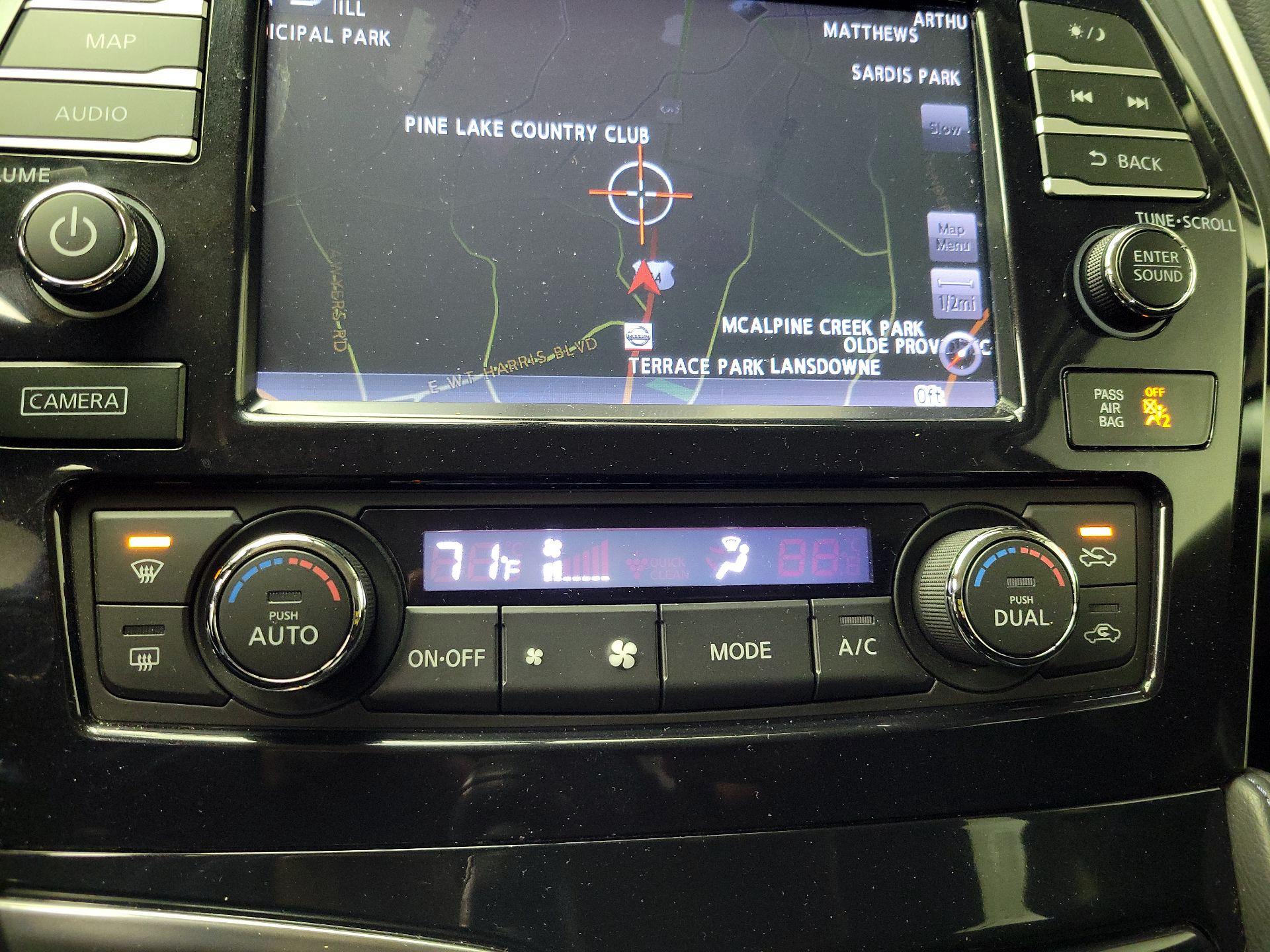 Thumbnail: 2017 Nissan Maxima - 17