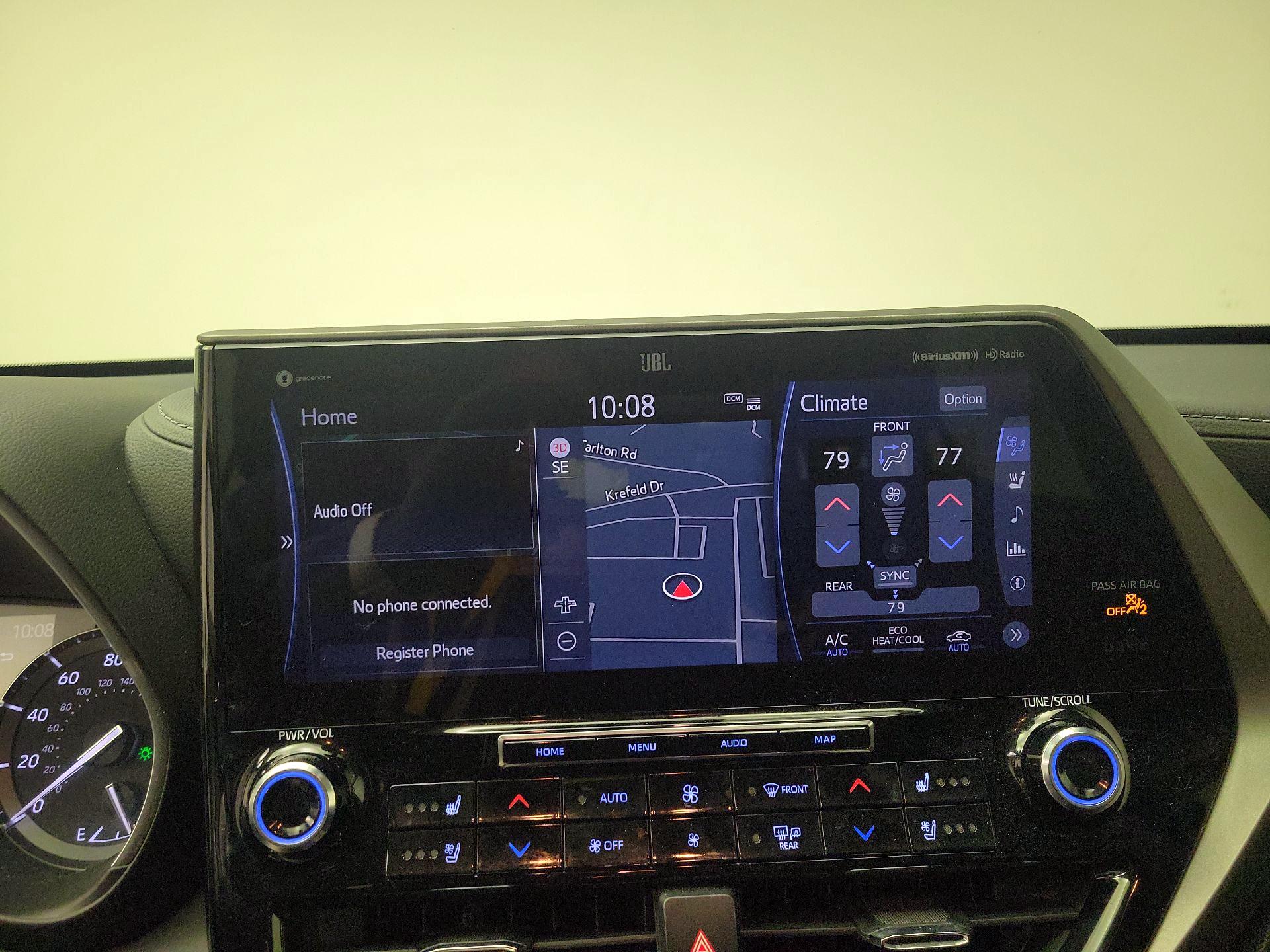 Thumbnail: 2021 Toyota Highlander - 16