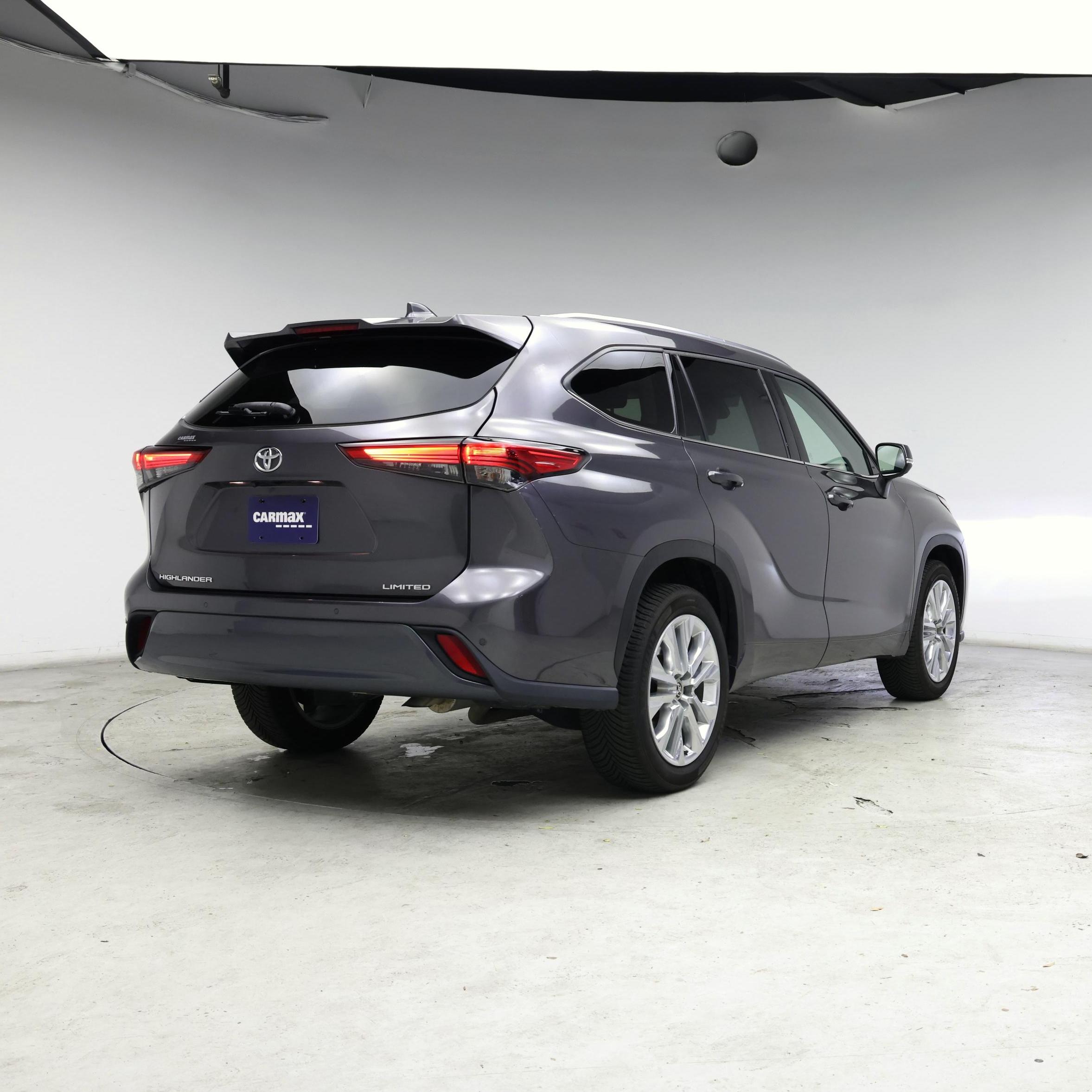 Thumbnail: 2021 Toyota Highlander - 8