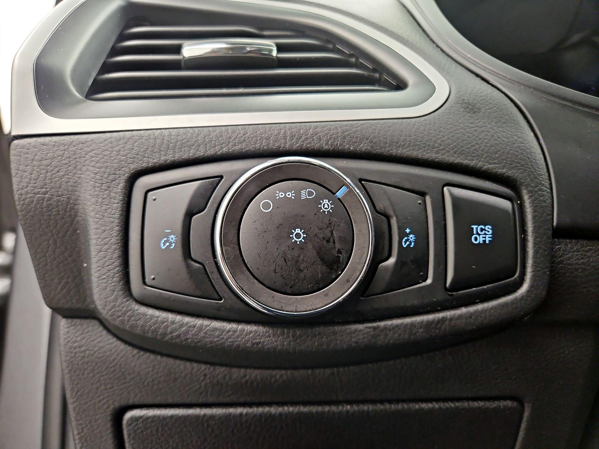 Thumbnail: 2023 Ford Edge - 13