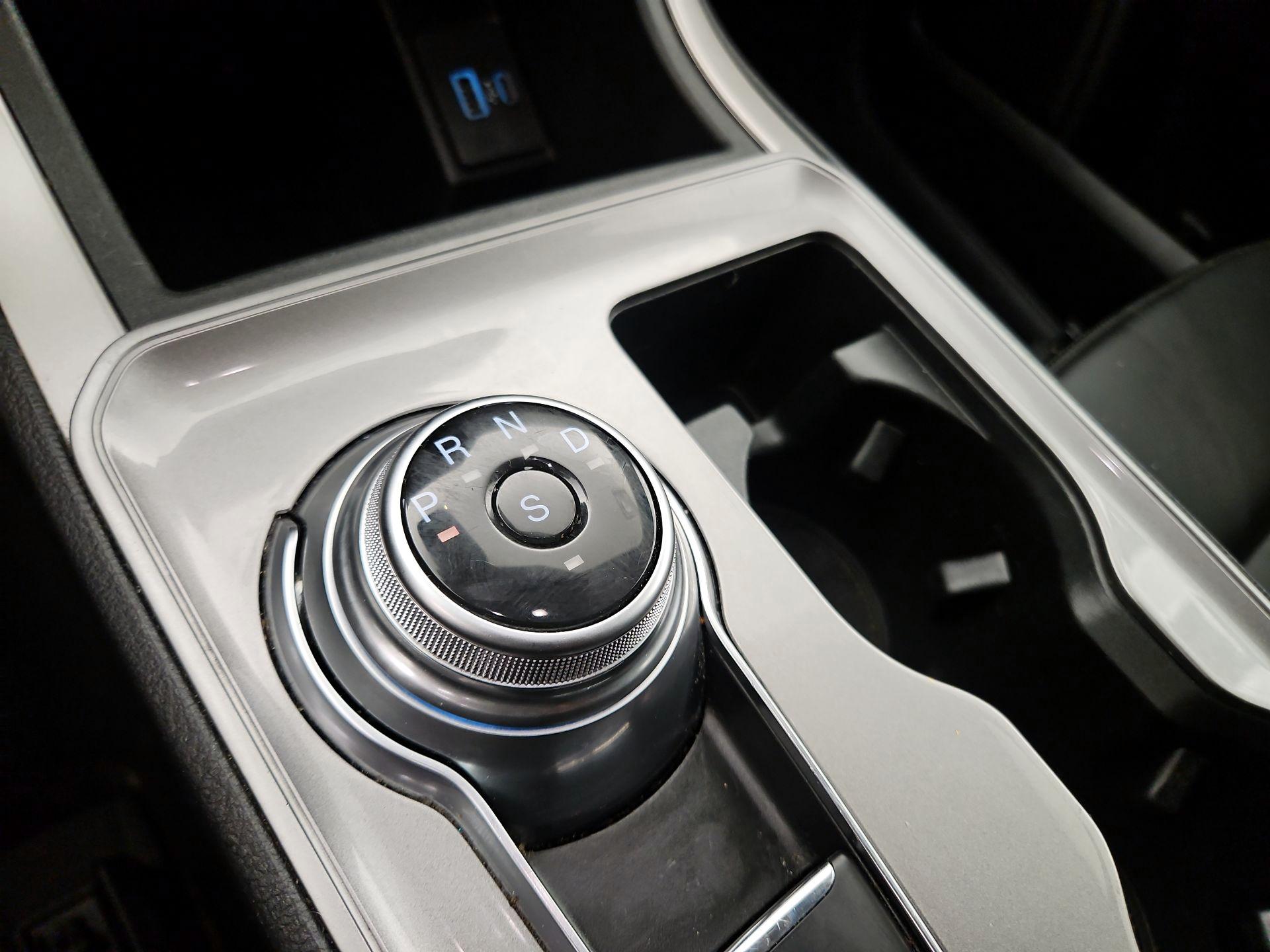 Thumbnail: 2023 Ford Edge - 17