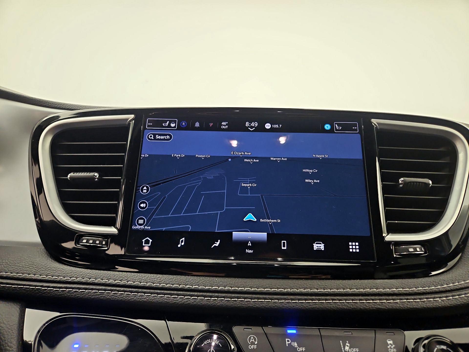 Thumbnail: 2025 Chrysler Pacifica - 14