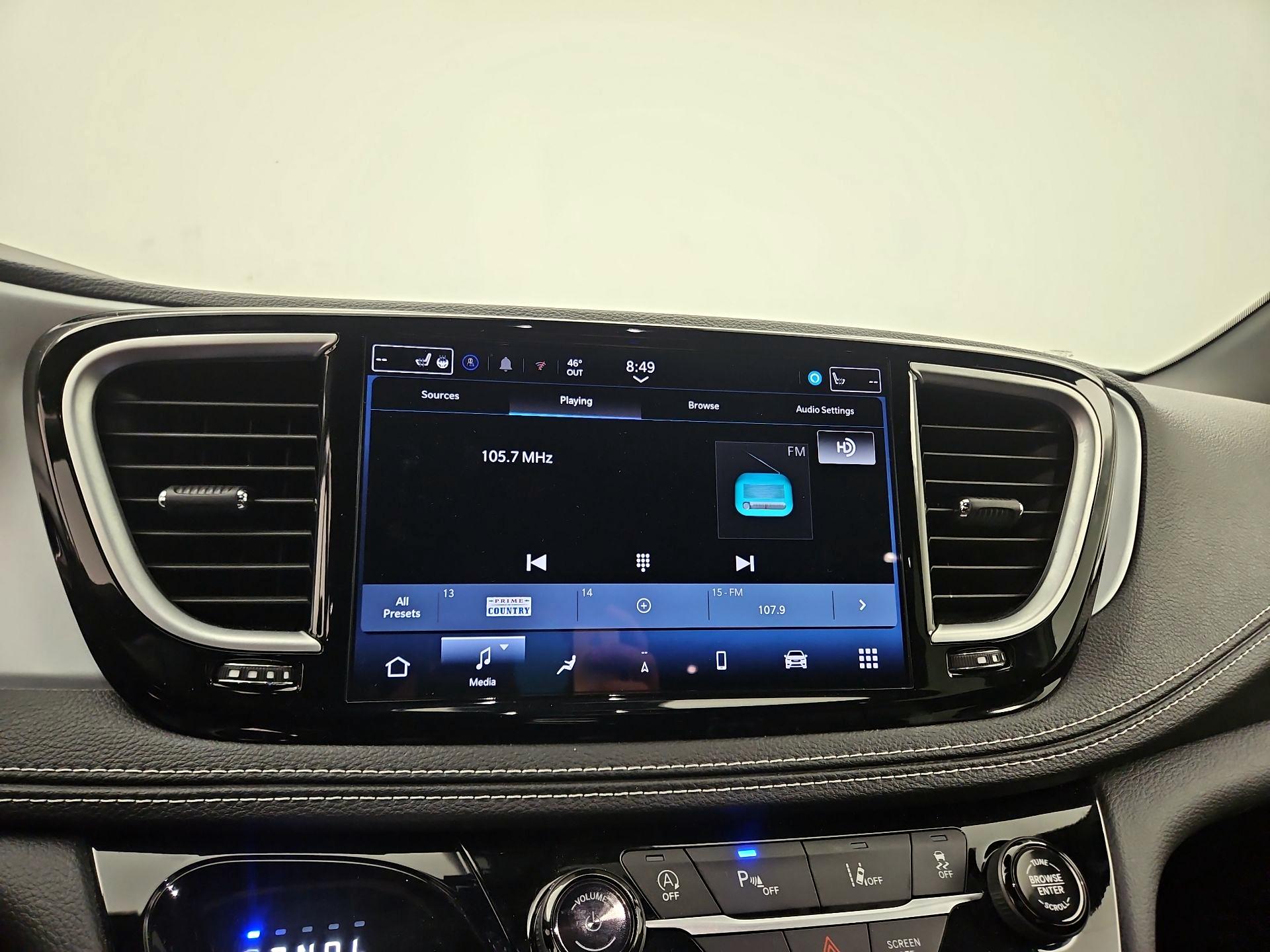 Thumbnail: 2025 Chrysler Pacifica - 16