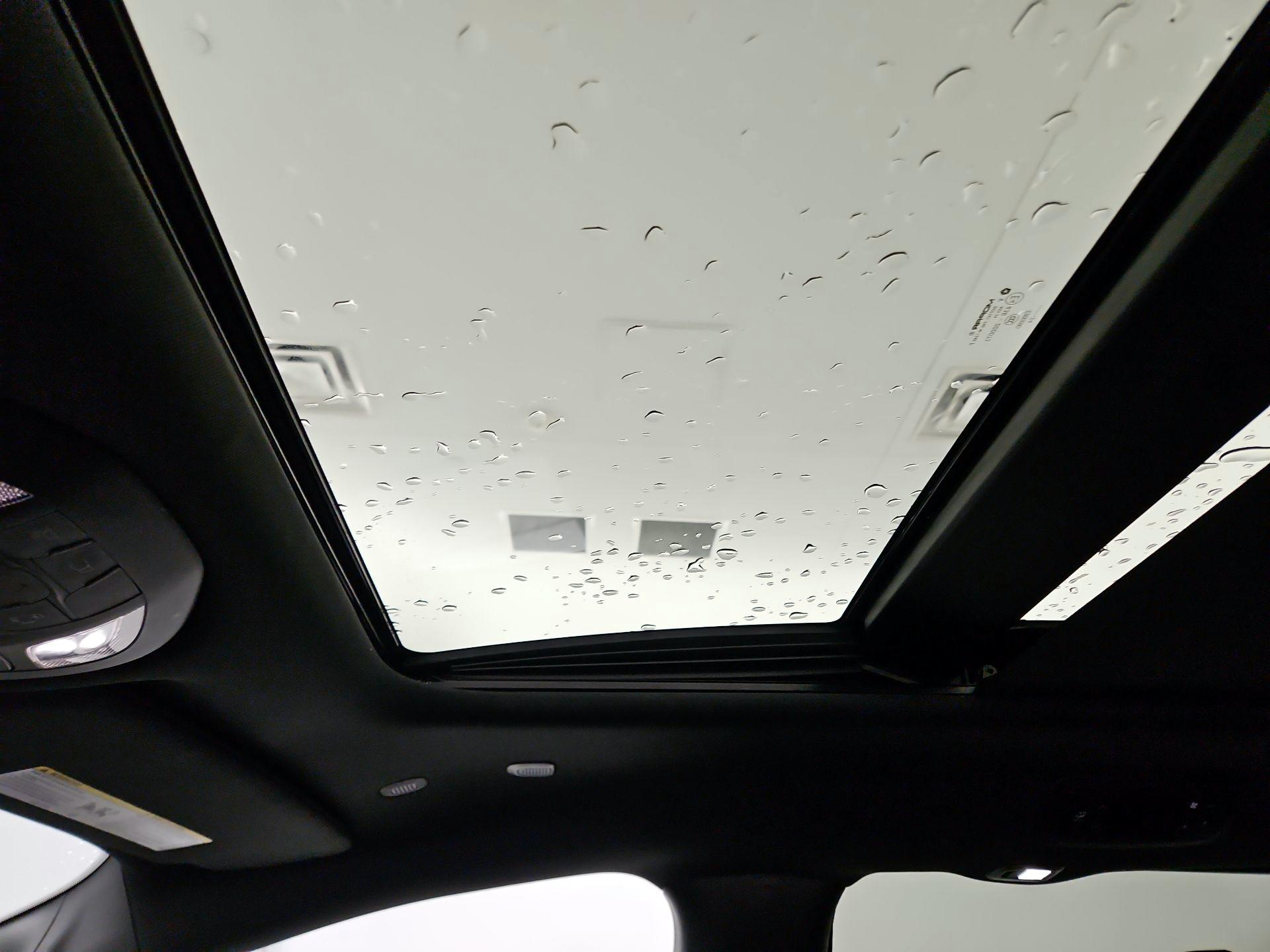 Thumbnail: 2025 Chrysler Pacifica - 20