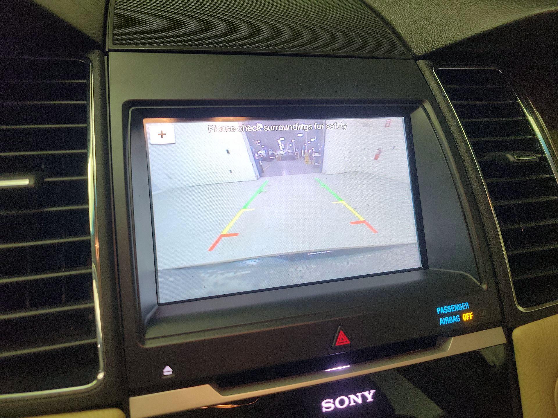 Thumbnail: 2018 Ford Taurus - 15