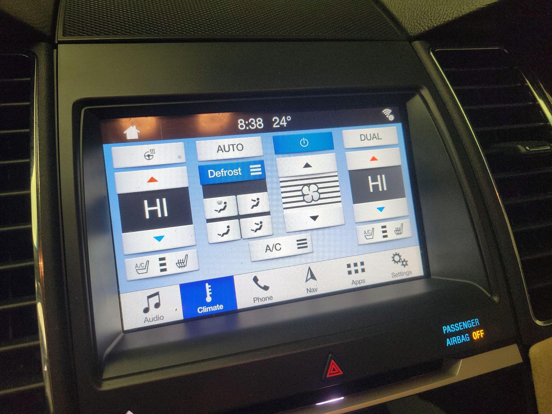 Thumbnail: 2018 Ford Taurus - 17