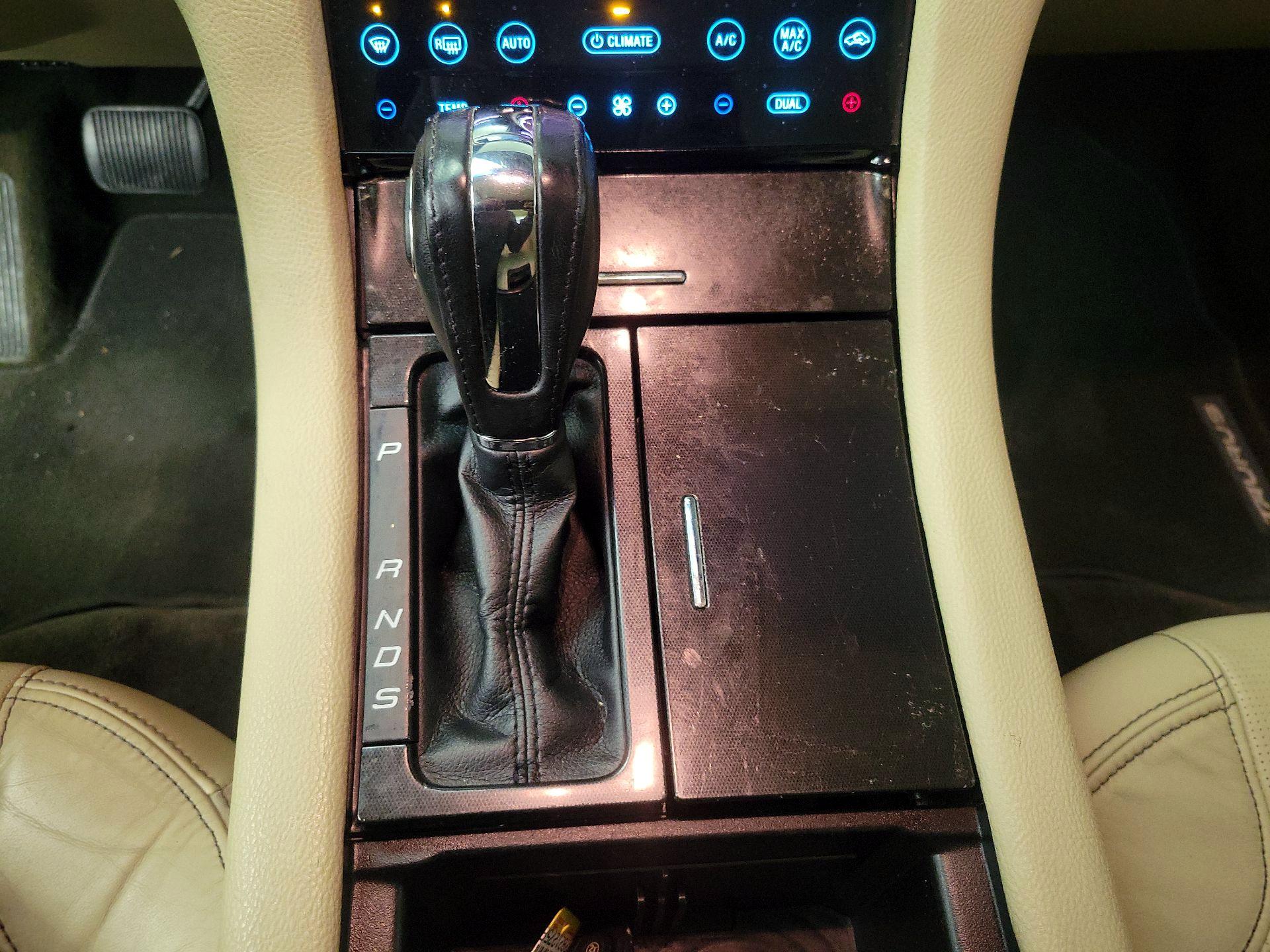 Thumbnail: 2018 Ford Taurus - 18