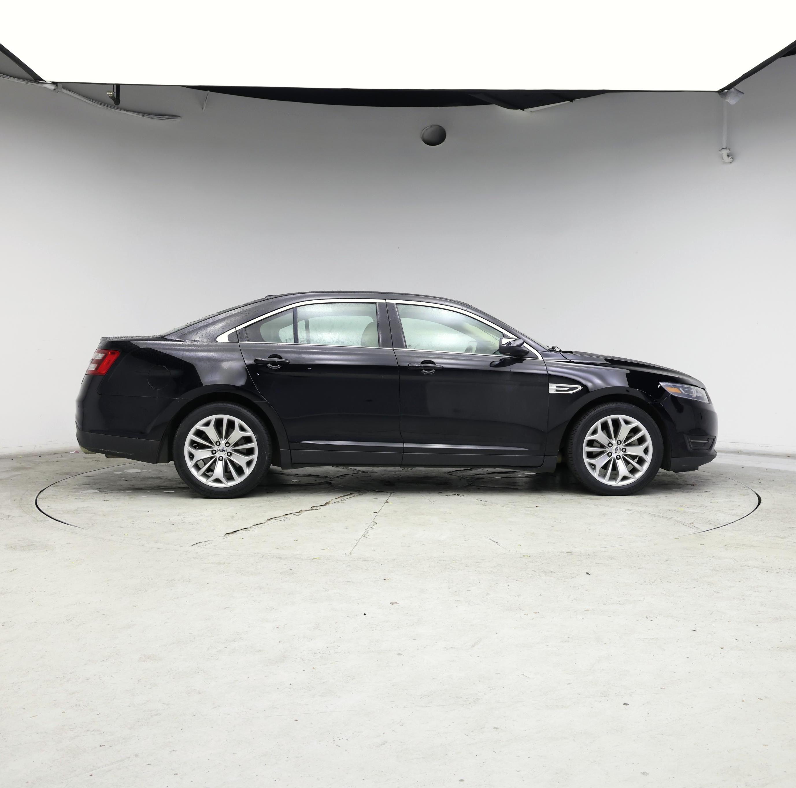 Thumbnail: 2018 Ford Taurus - 7