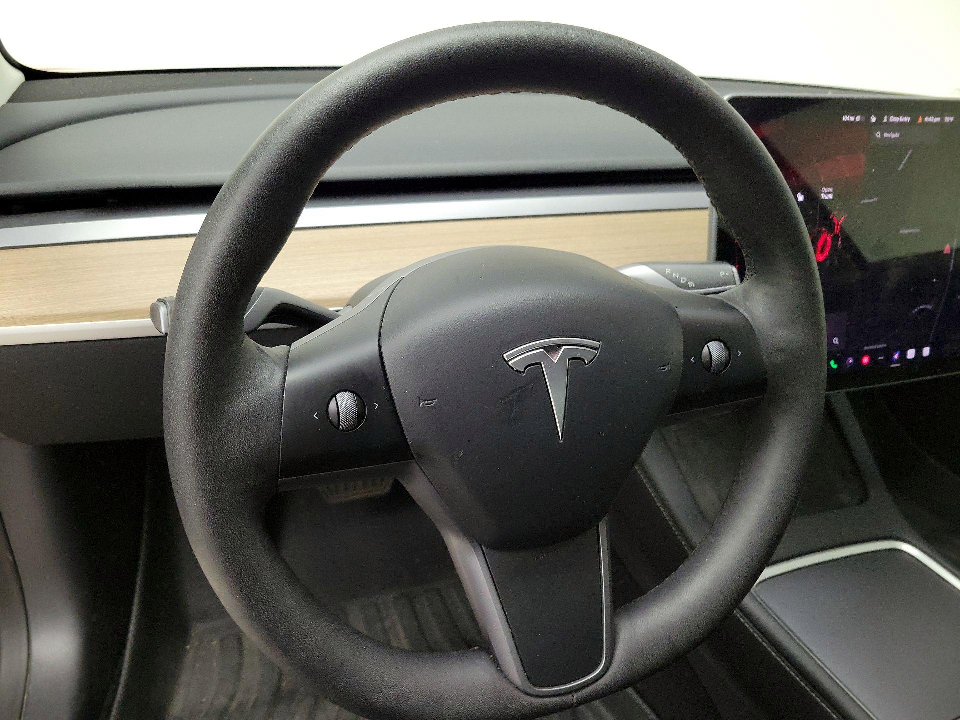 Thumbnail: 2023 Tesla Model 3 - 10