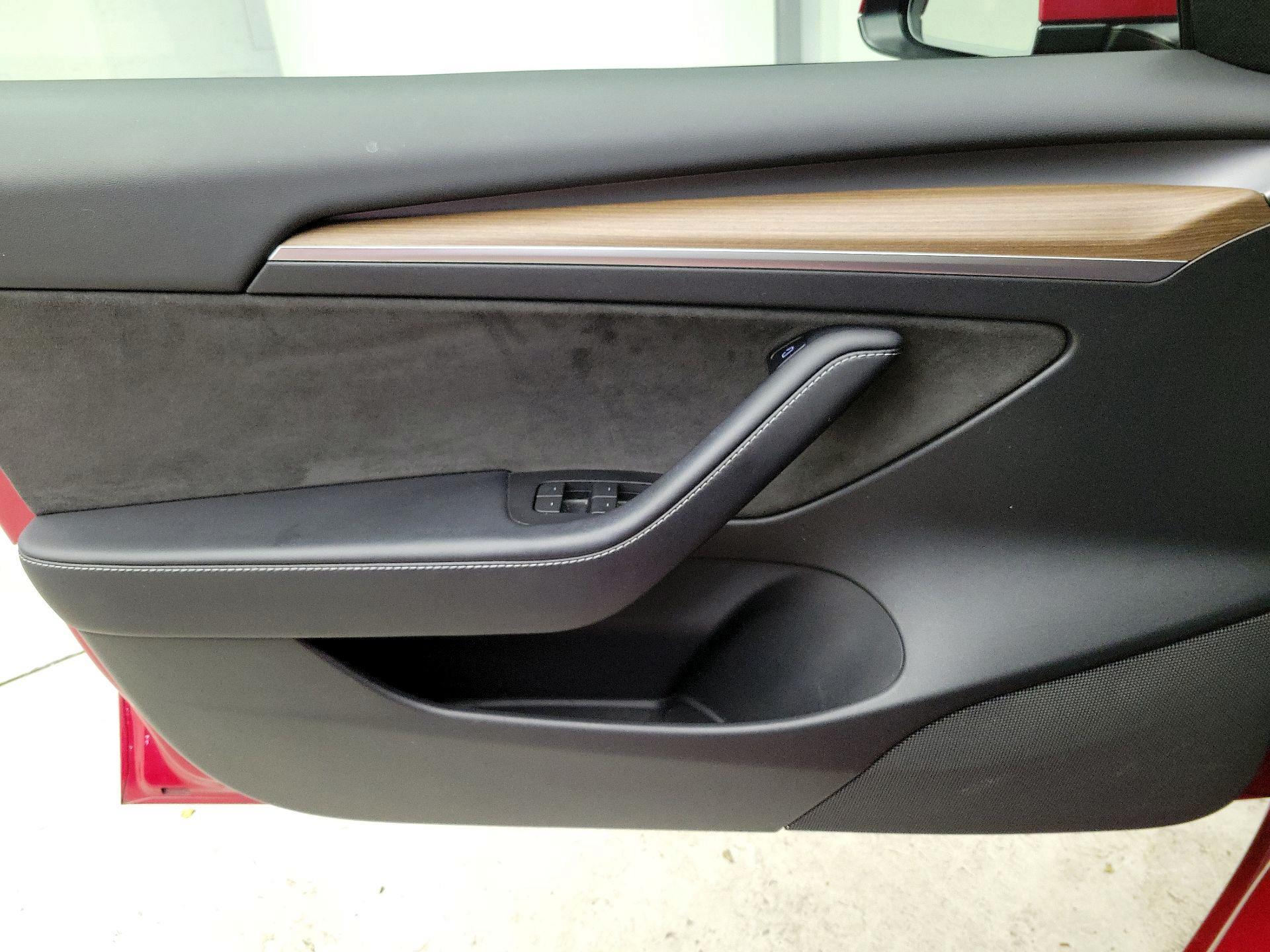 Thumbnail: 2023 Tesla Model 3 - 12