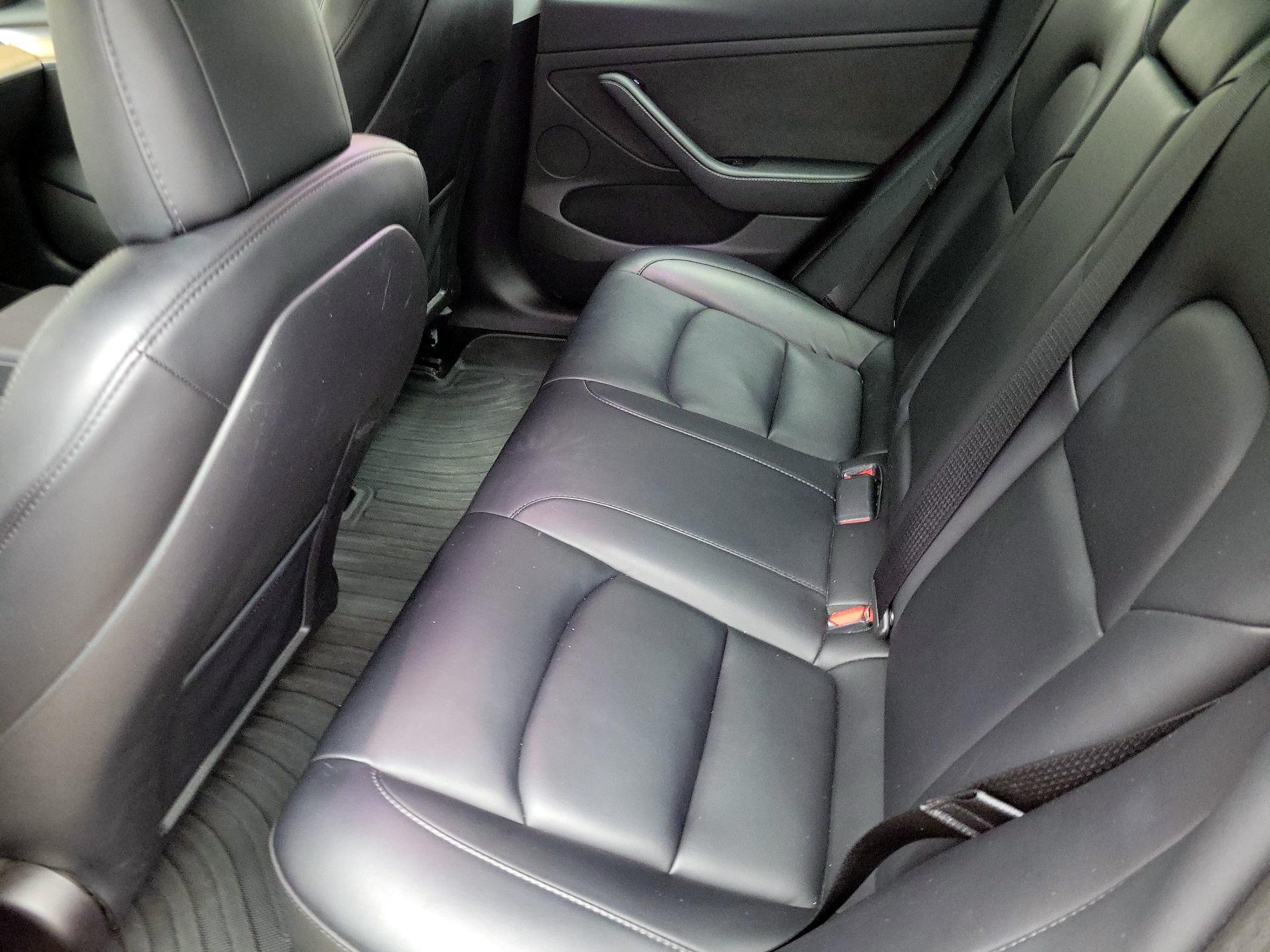 Thumbnail: 2023 Tesla Model 3 - 18