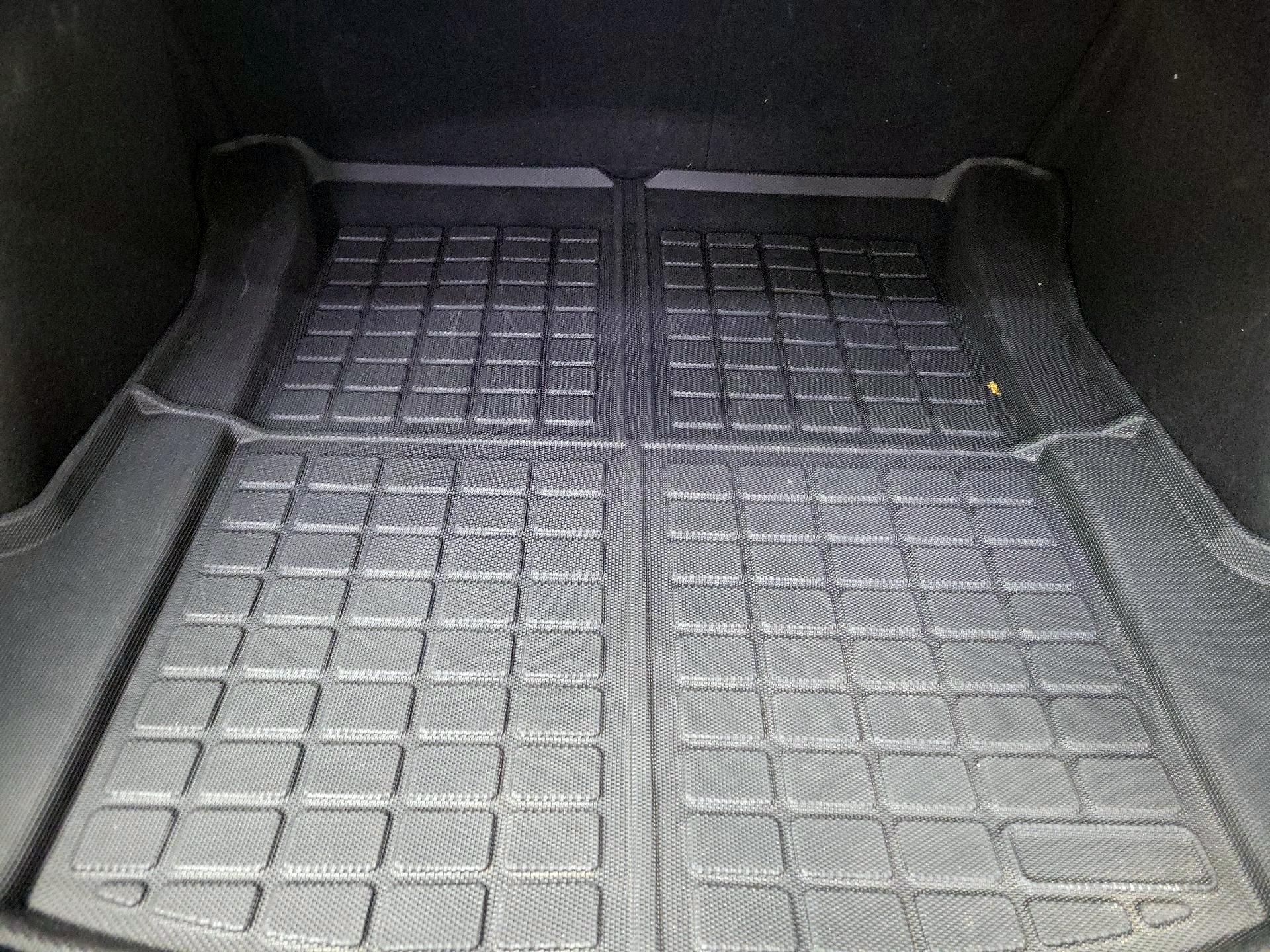 Thumbnail: 2023 Tesla Model 3 - 19