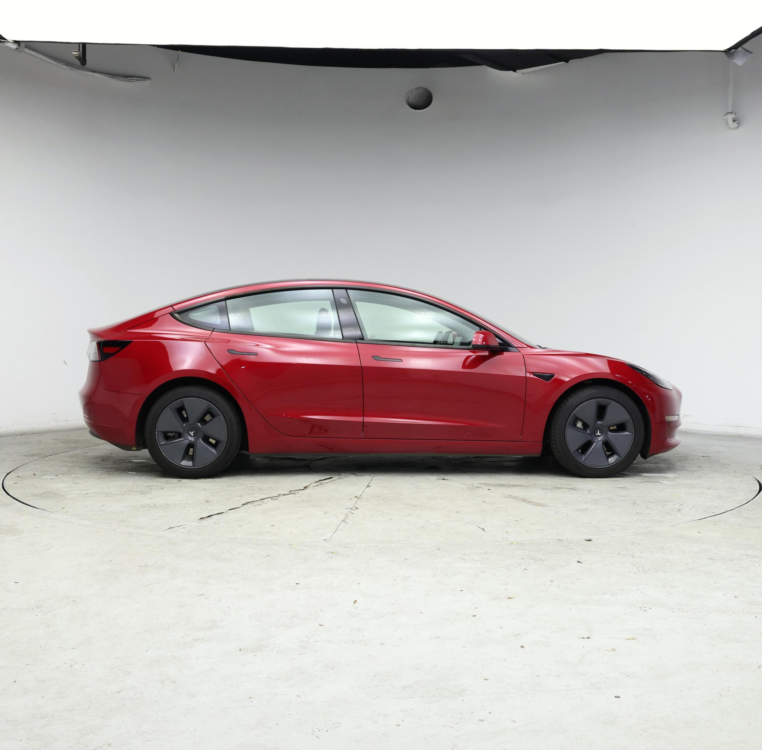 Thumbnail: 2023 Tesla Model 3 - 7