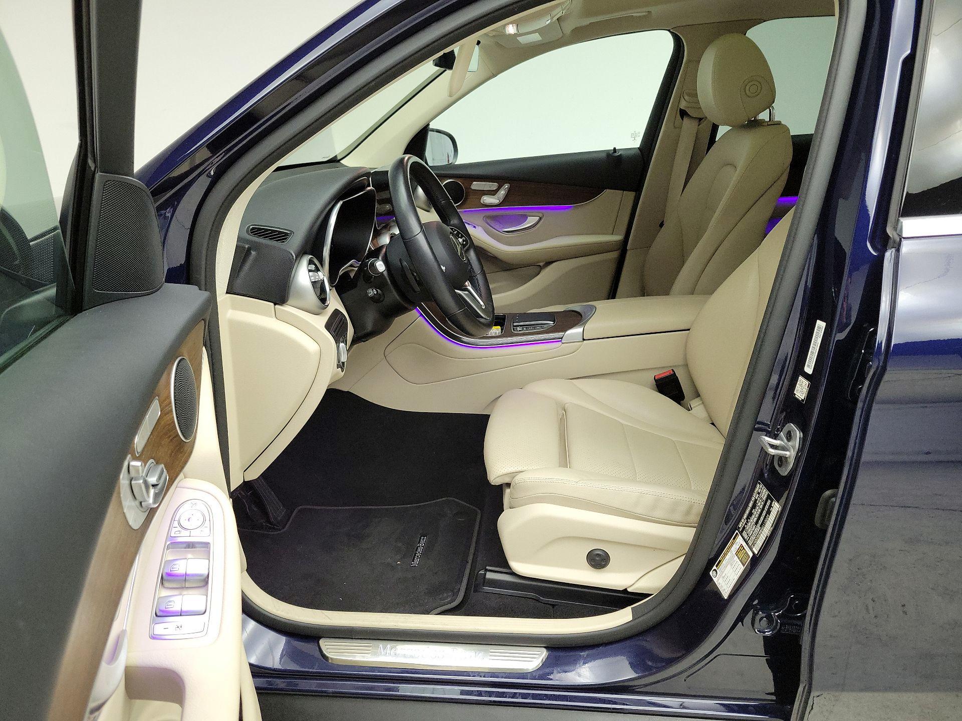 Thumbnail: 2022 Mercedes-Benz GLC - 11