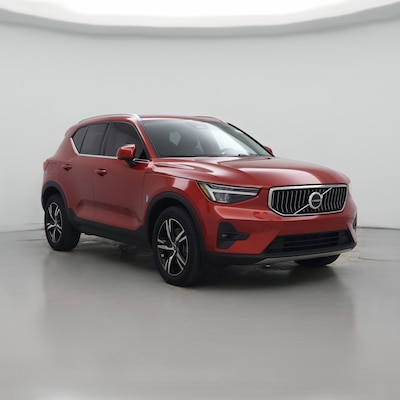 2023 Volvo XC40 B4 Plus Bright Theme