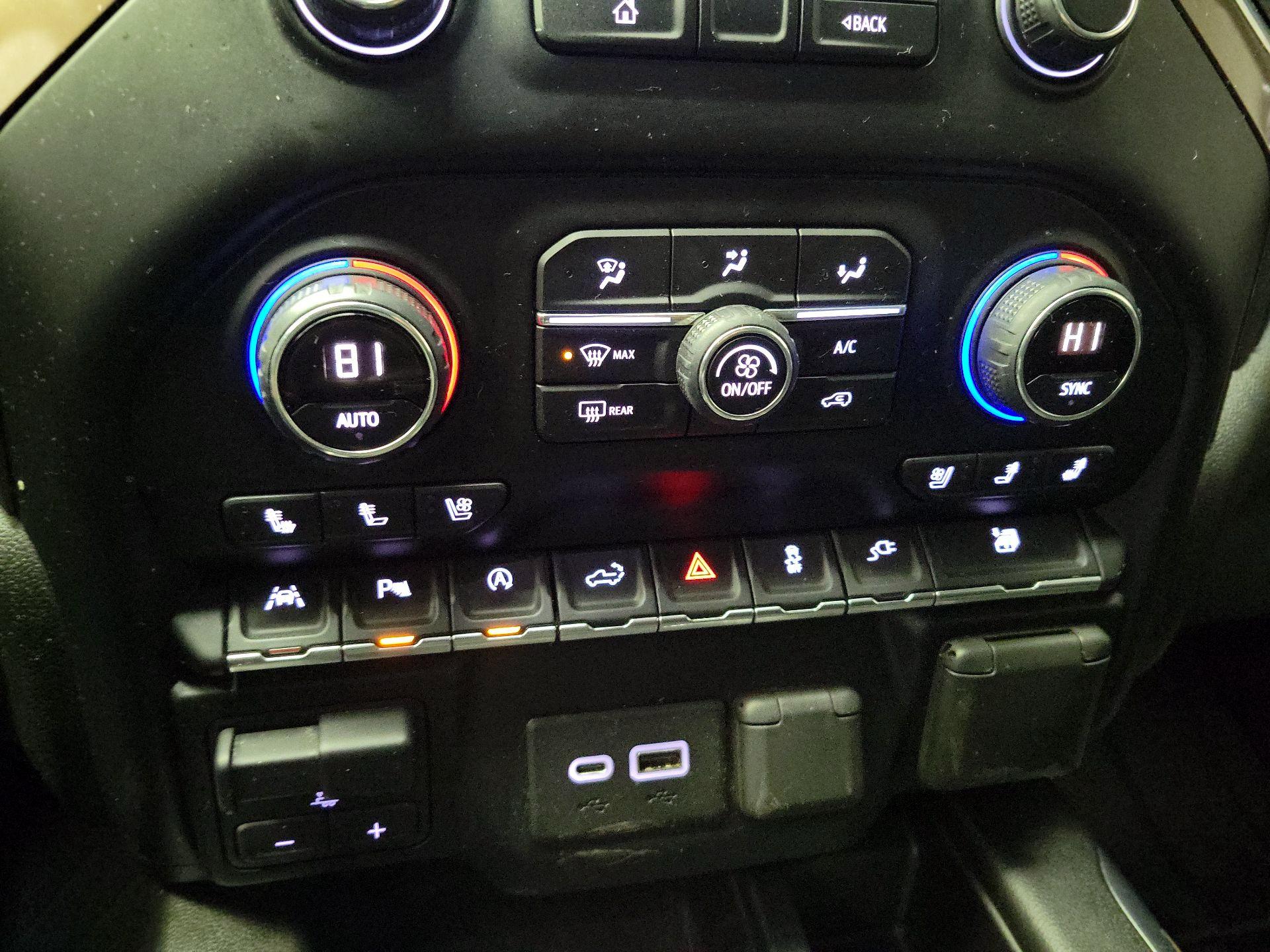 Thumbnail: 2019 Chevrolet Silverado 1500 - 16