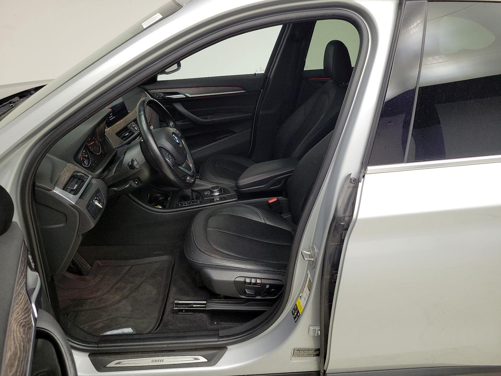 Thumbnail: 2017 BMW X1 - 11