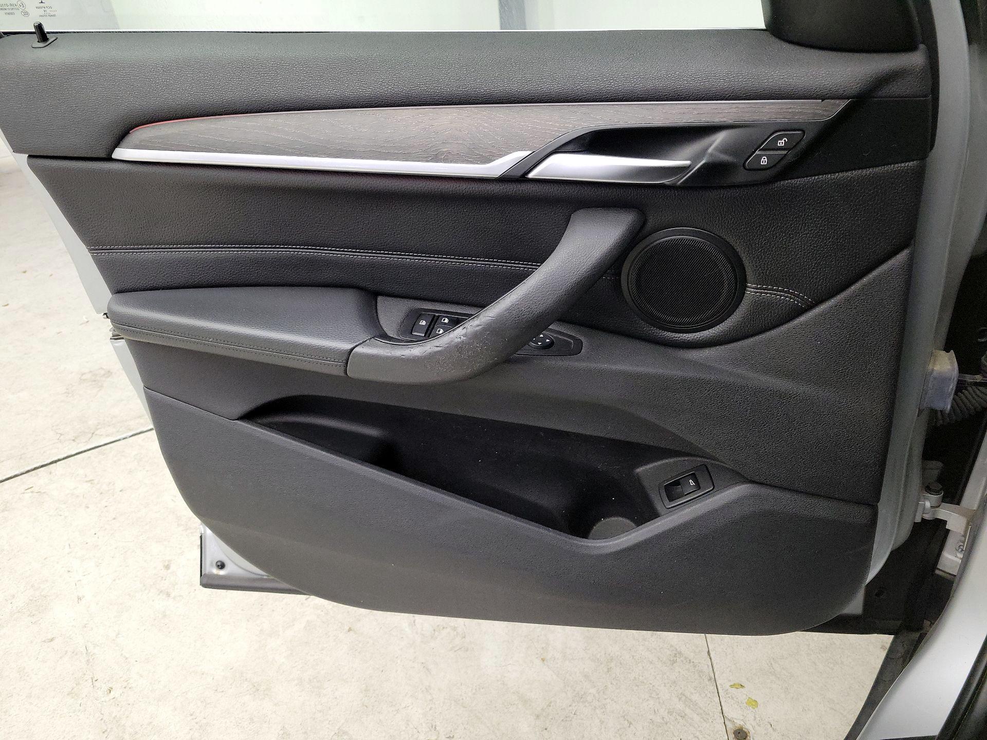 Thumbnail: 2017 BMW X1 - 12