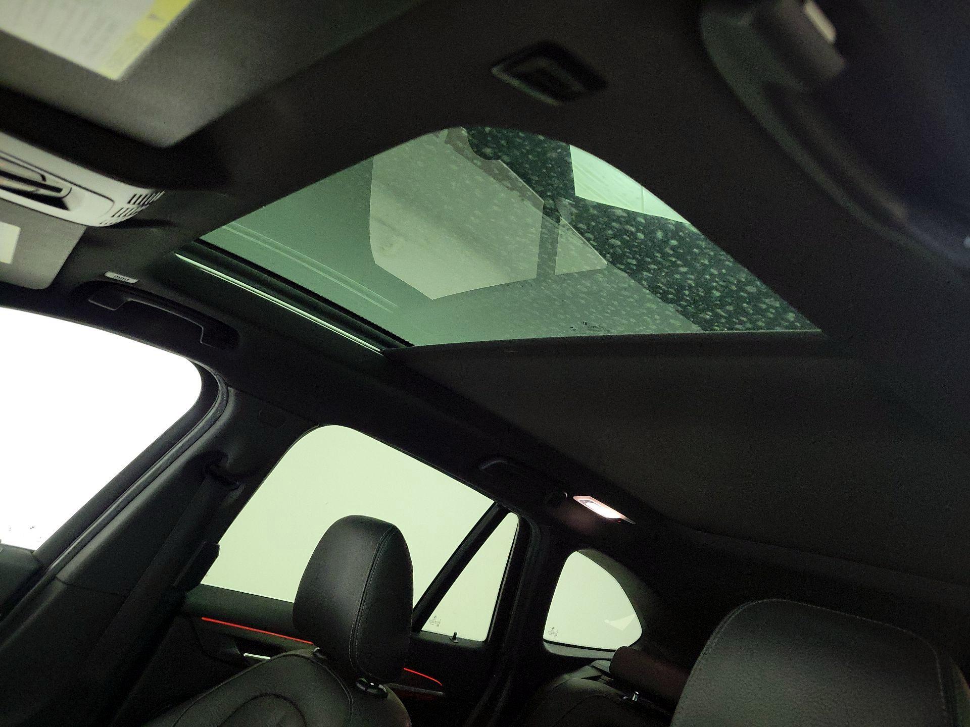 Thumbnail: 2017 BMW X1 - 18