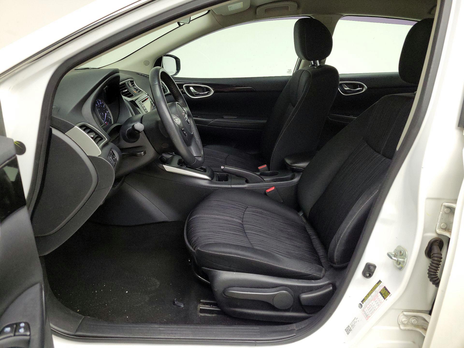 Thumbnail: 2018 Nissan Sentra - 11