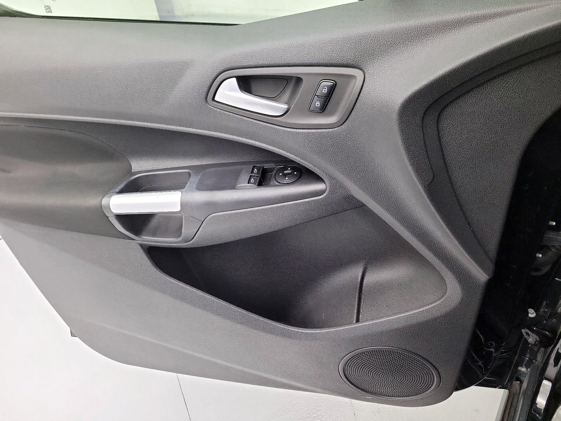 Thumbnail: 2016 Ford Transit Series - 12