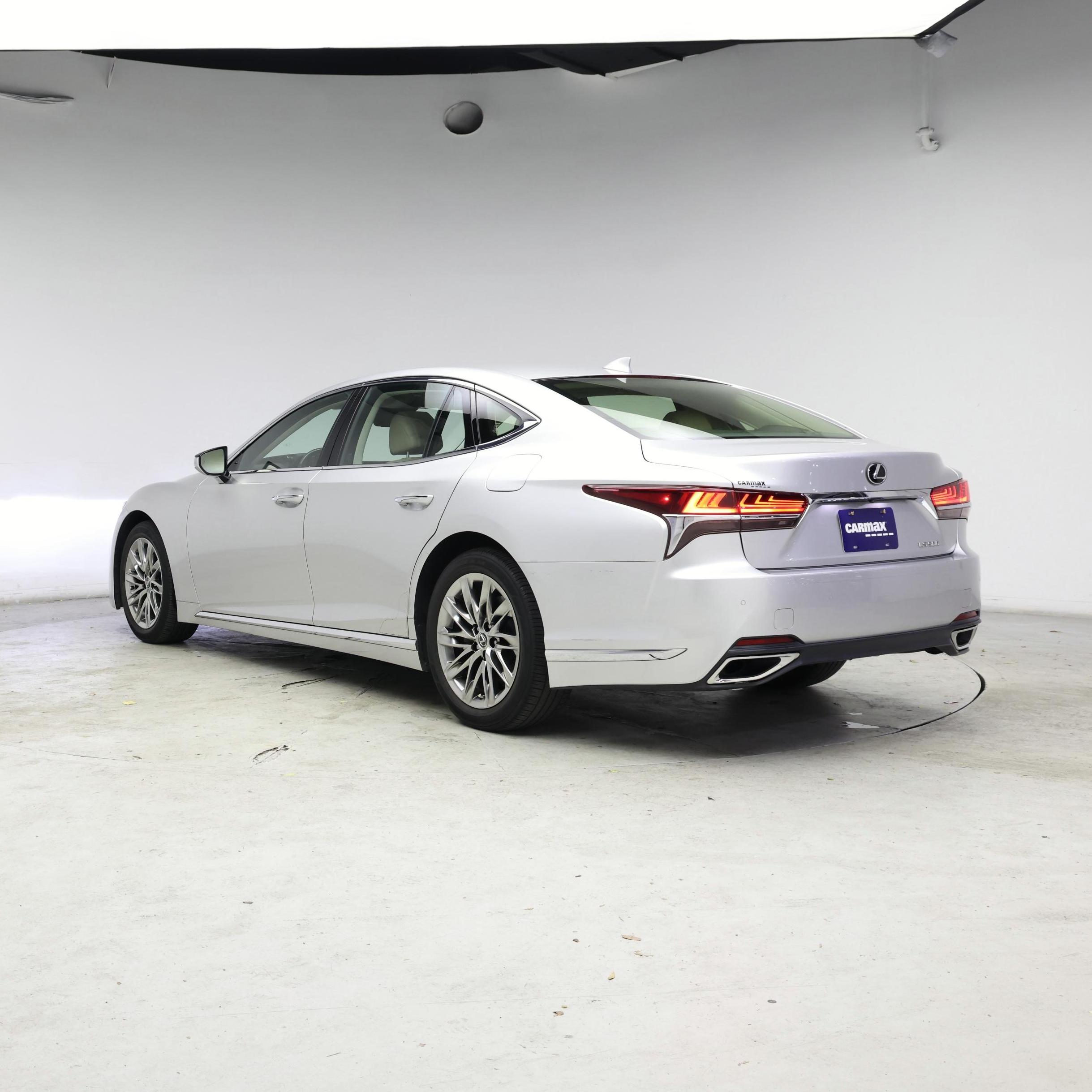 Thumbnail: 2018 Lexus LS - 2