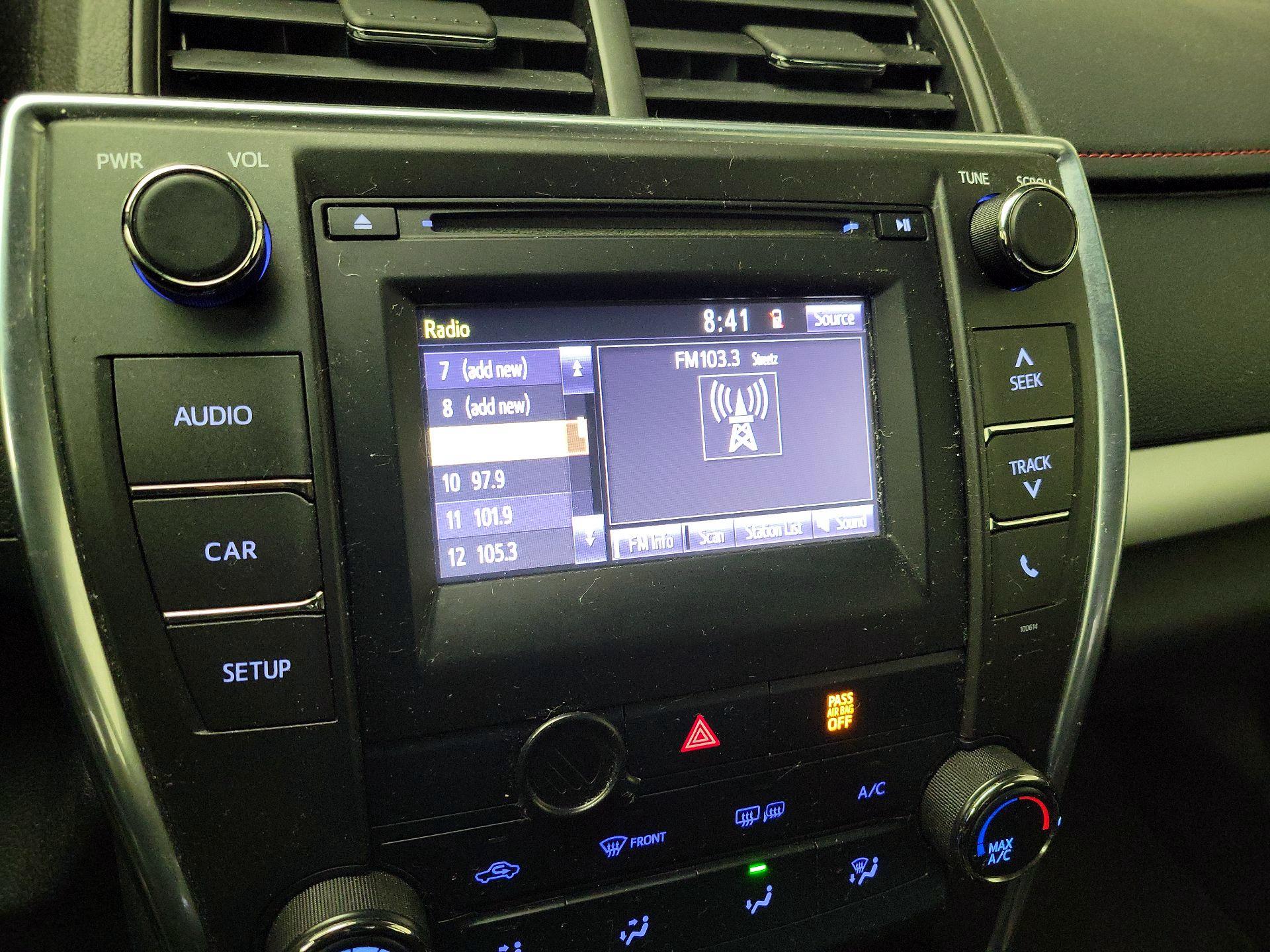 Thumbnail: 2017 Toyota Camry - 14