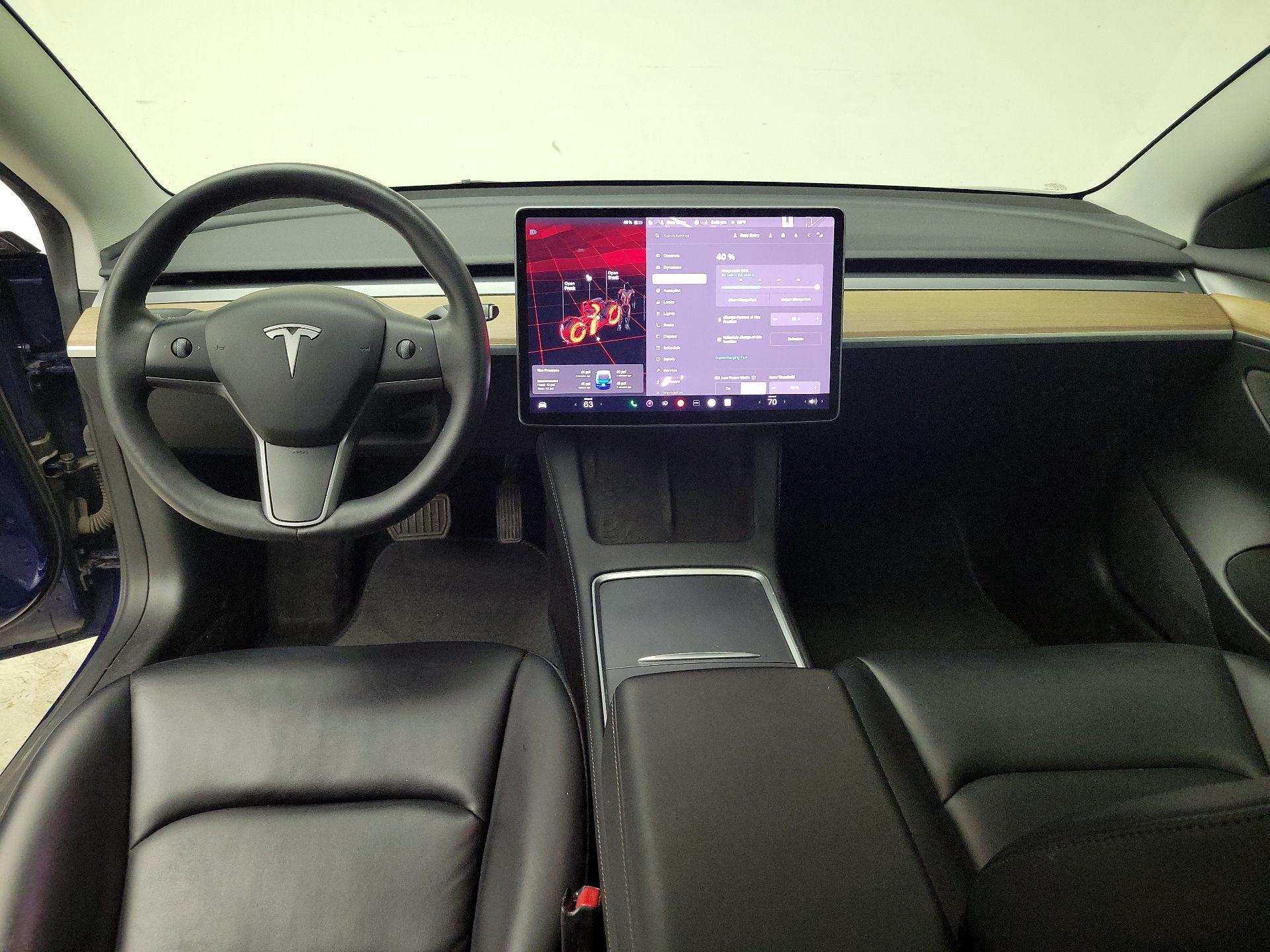 Thumbnail: 2023 Tesla Model 3 - 9