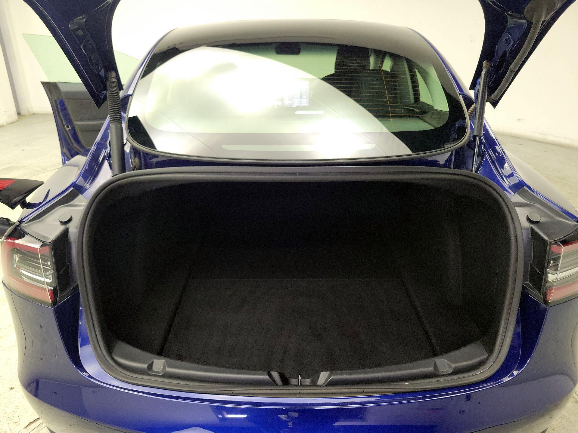 Thumbnail: 2023 Tesla Model 3 - 19